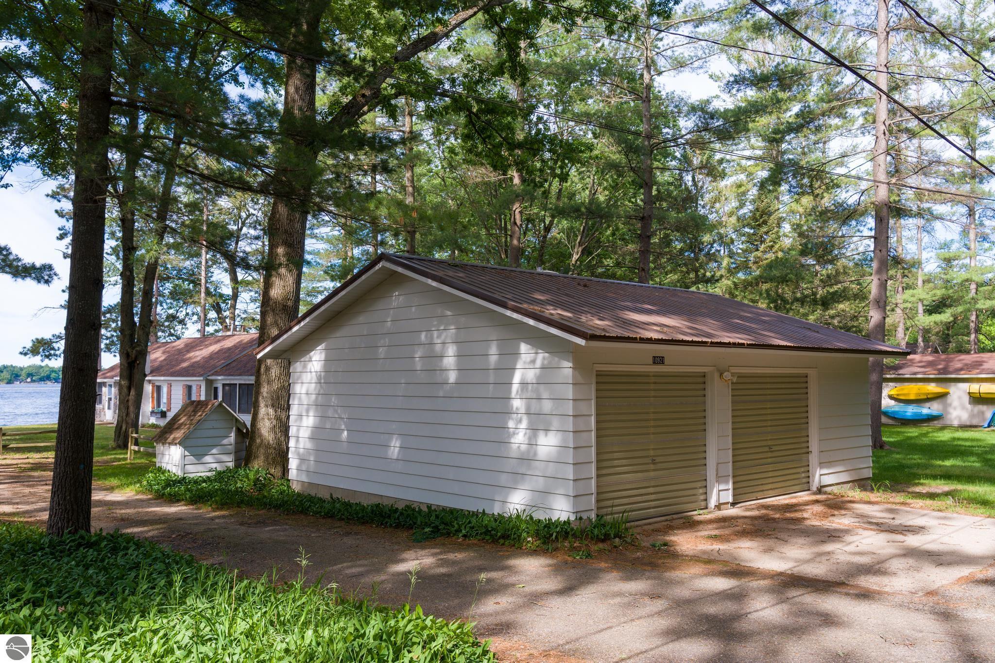 10921 N Shore Drive, Lake, MI 48632 — Photo 57