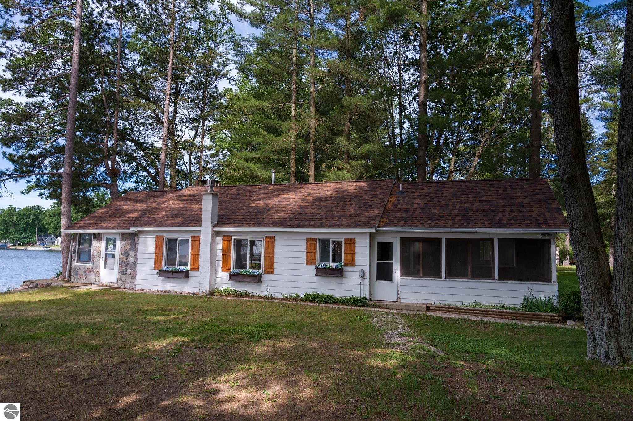10921 N Shore Drive, Lake, MI 48632 — Photo 10