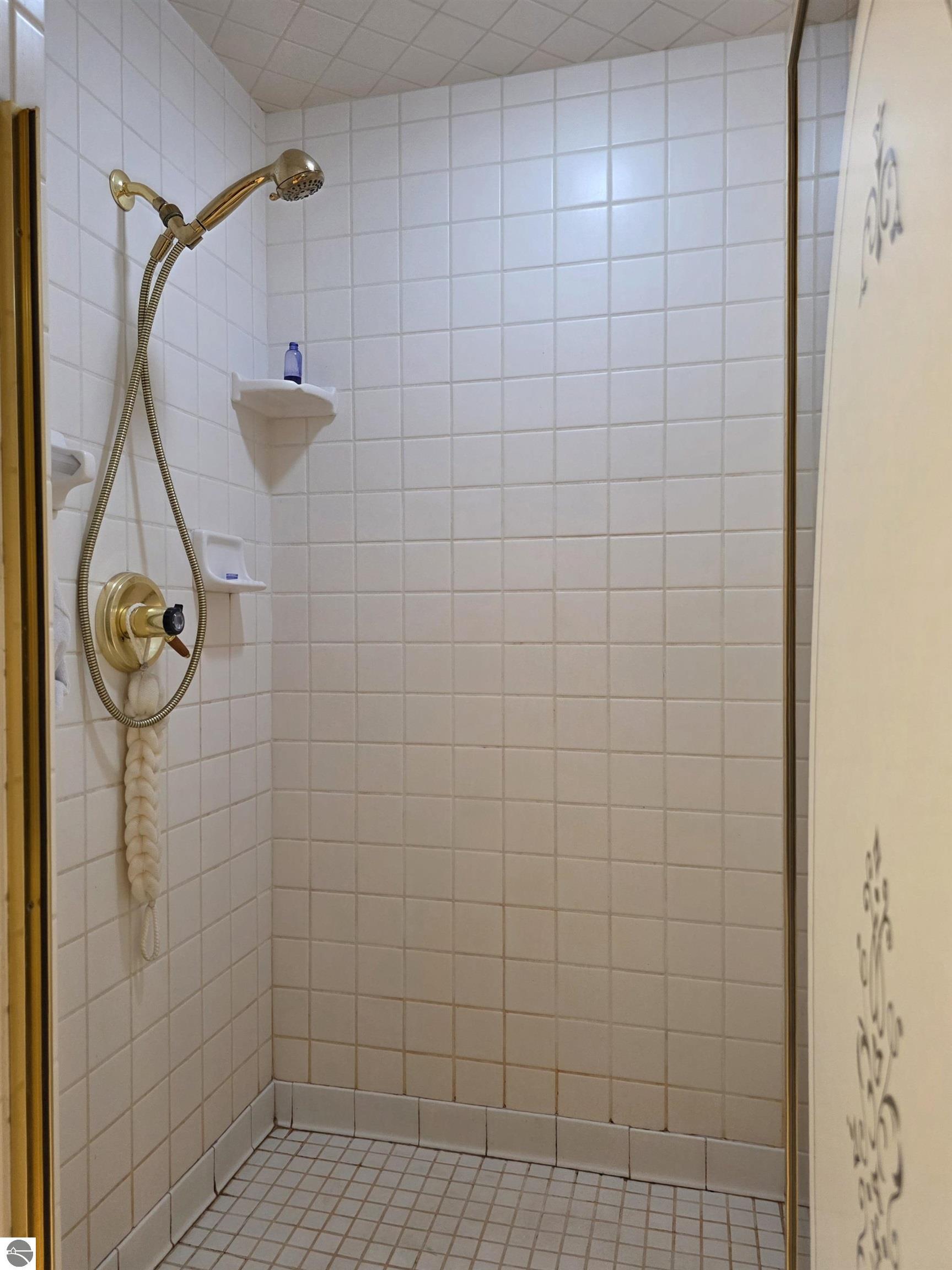 606 Alice Street, East Tawas, MI 48730 — Photo 33