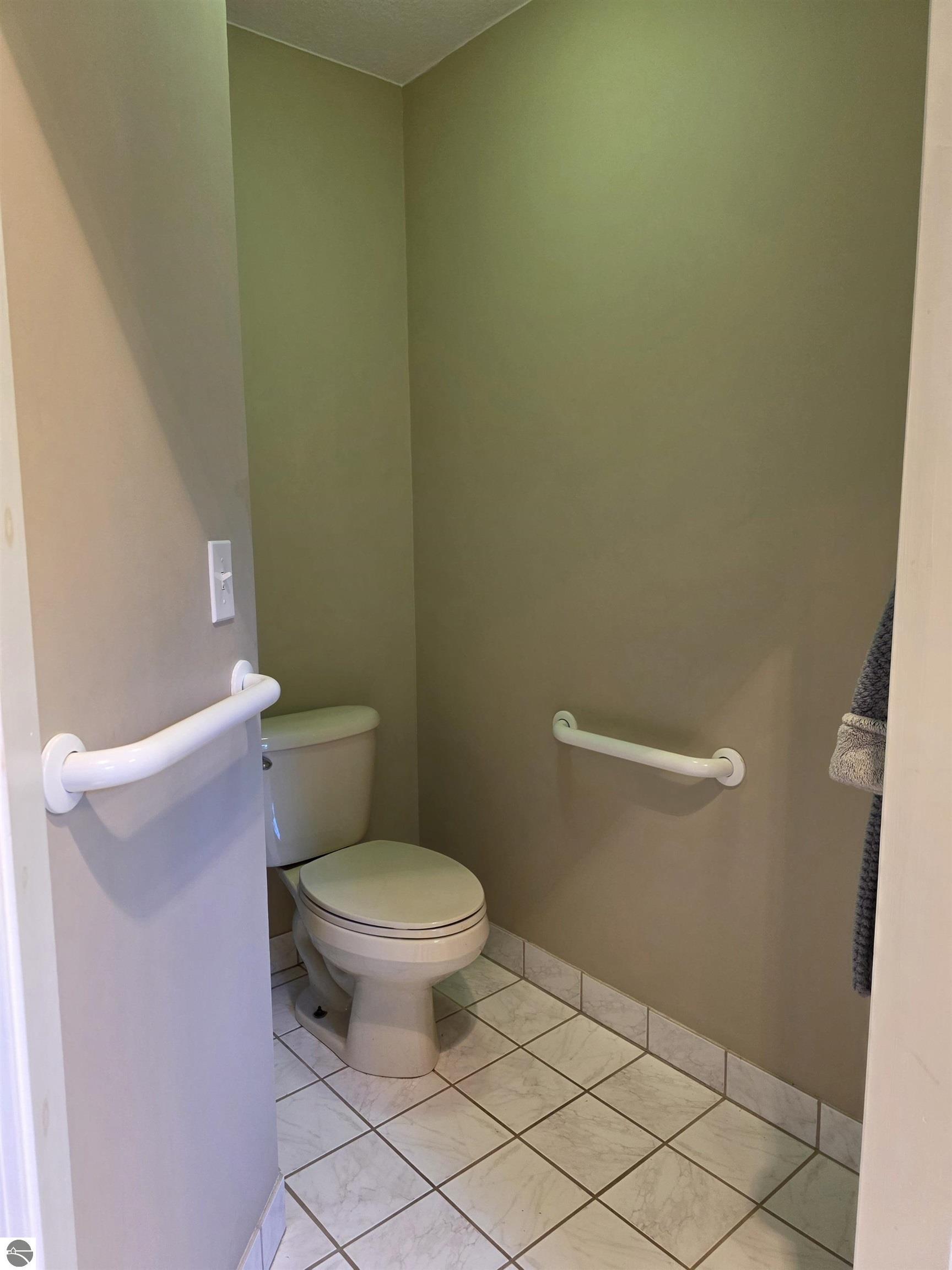 606 Alice Street, East Tawas, MI 48730 — Photo 34