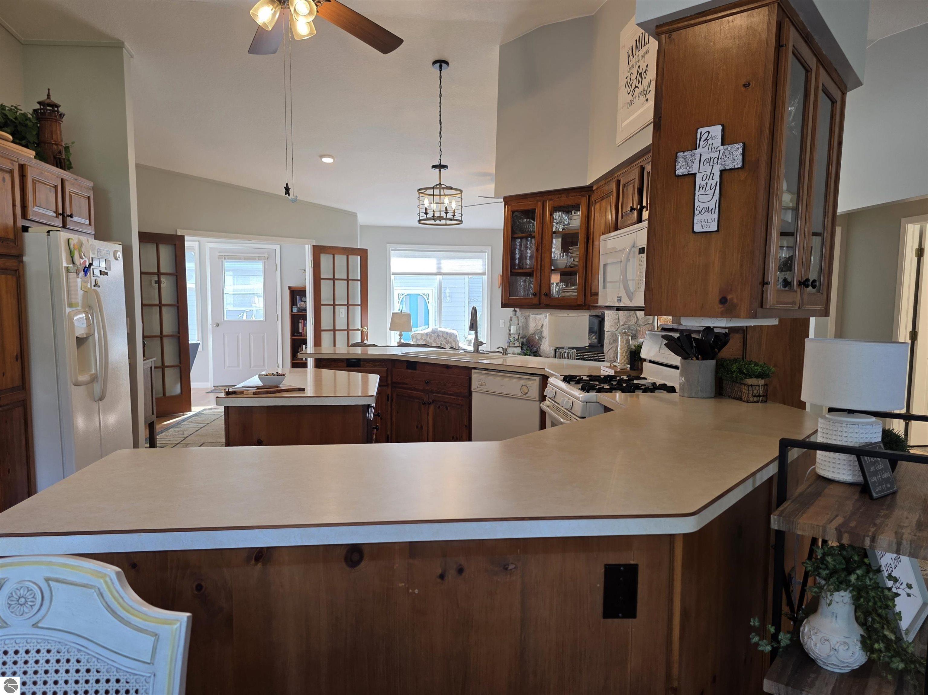 606 Alice Street, East Tawas, MI 48730 — Photo 8