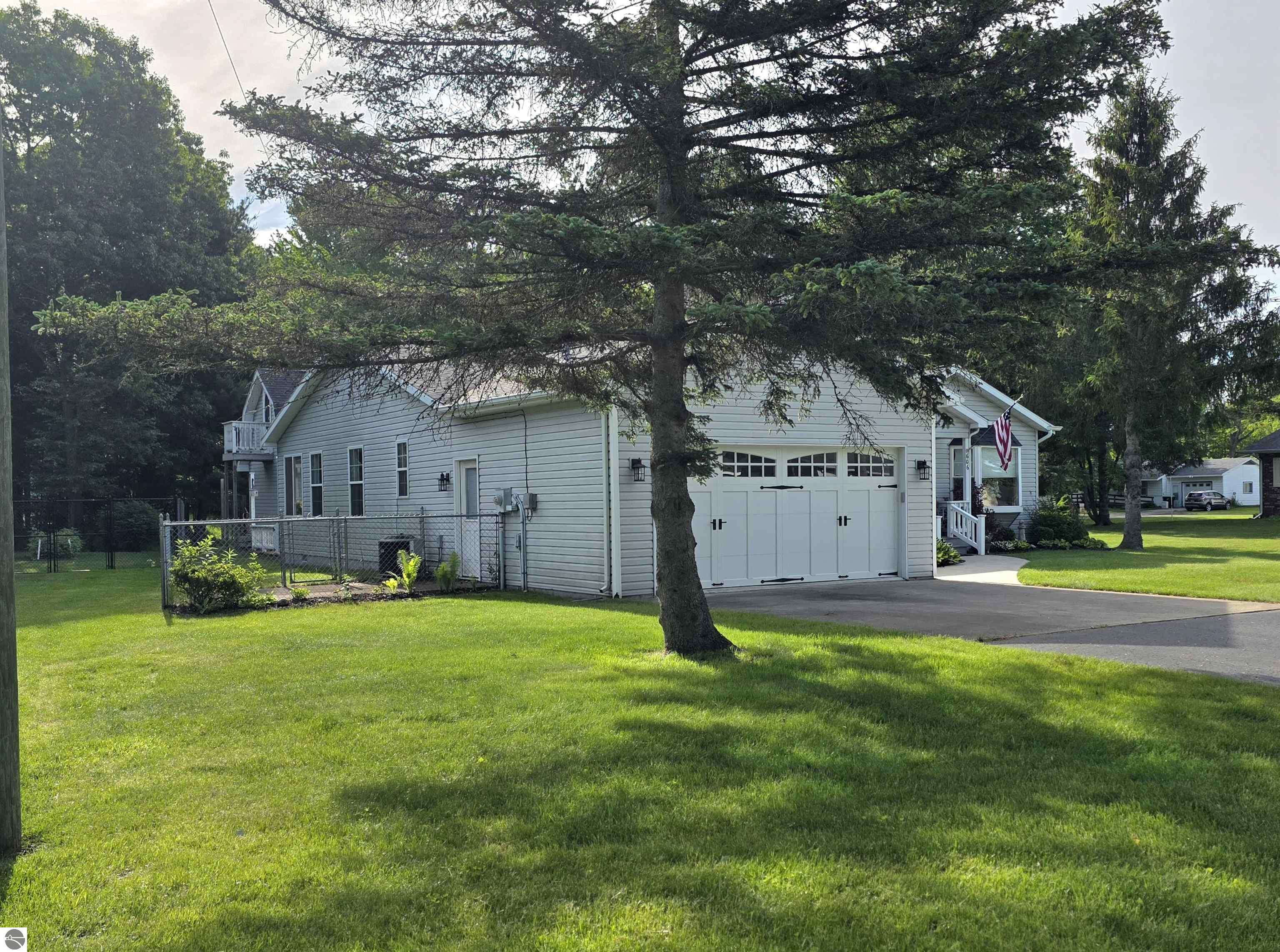 606 Alice Street, East Tawas, MI 48730 — Photo 93