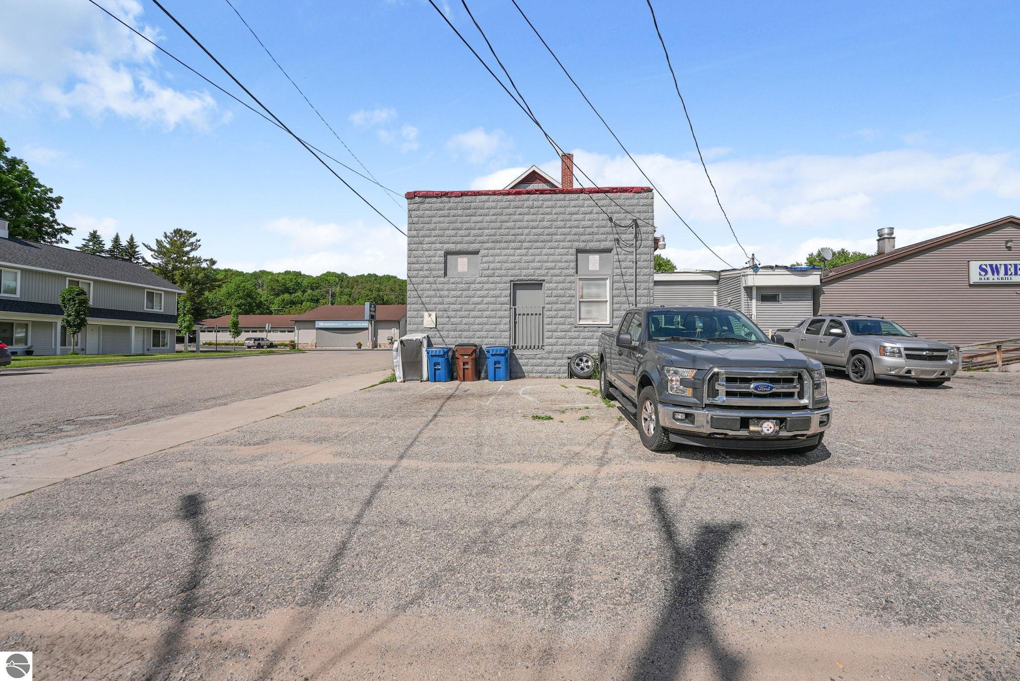 10907 Main Street, Honor, MI 49640 — Photo 34
