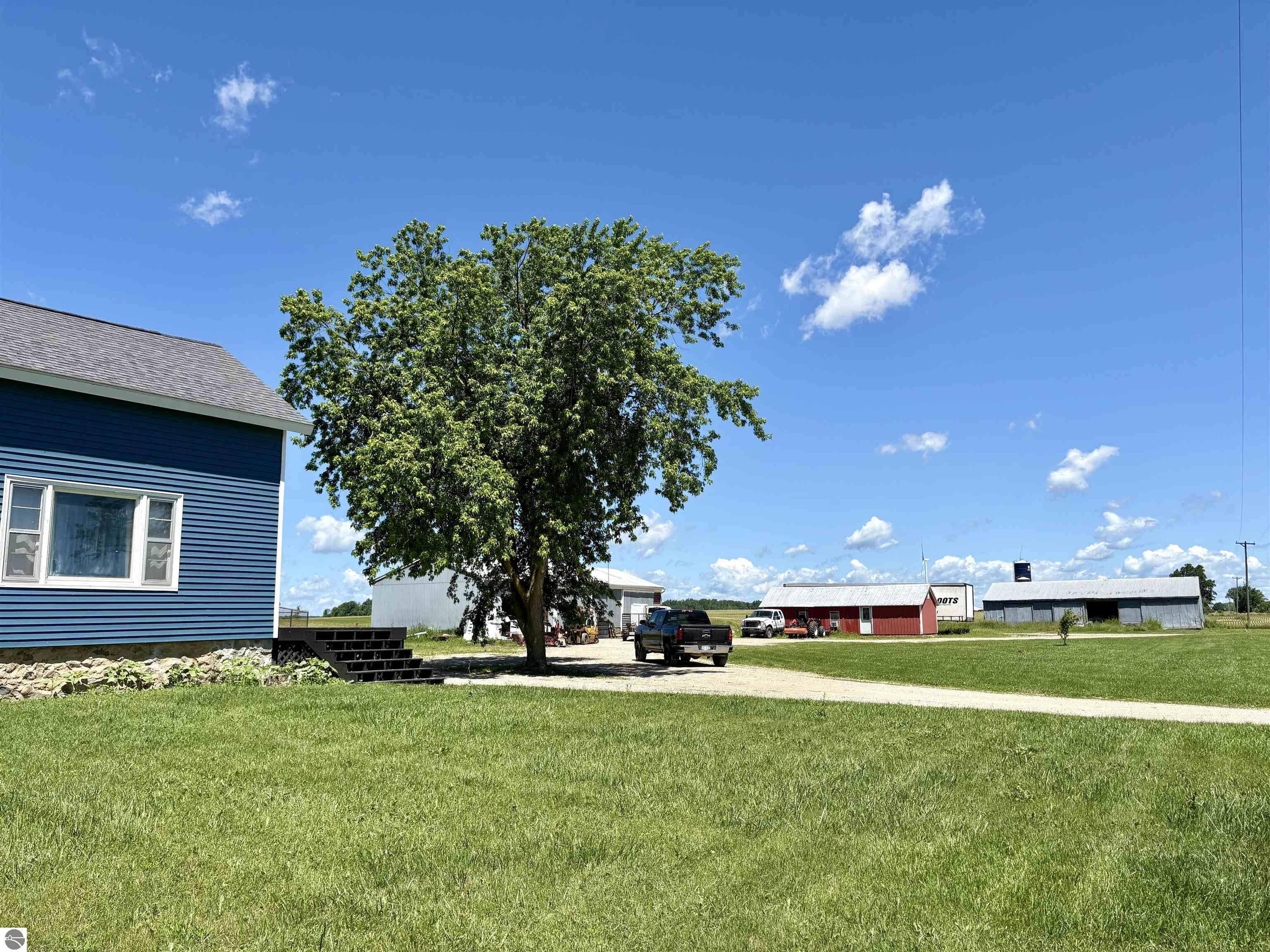 4275 N Vandecar Road, Weidman, MI 48893 — Photo 3