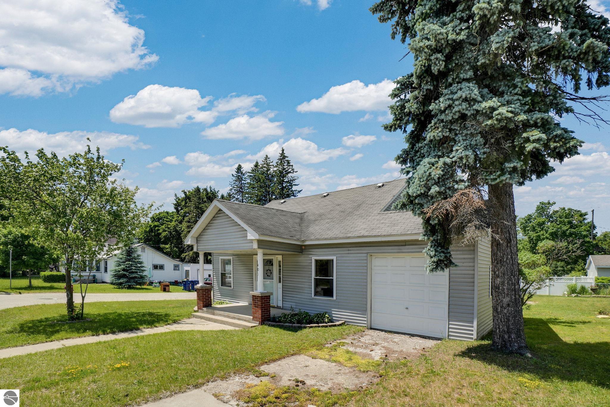 401 N Main Street, Lake City, MI 49651 — Photo 33