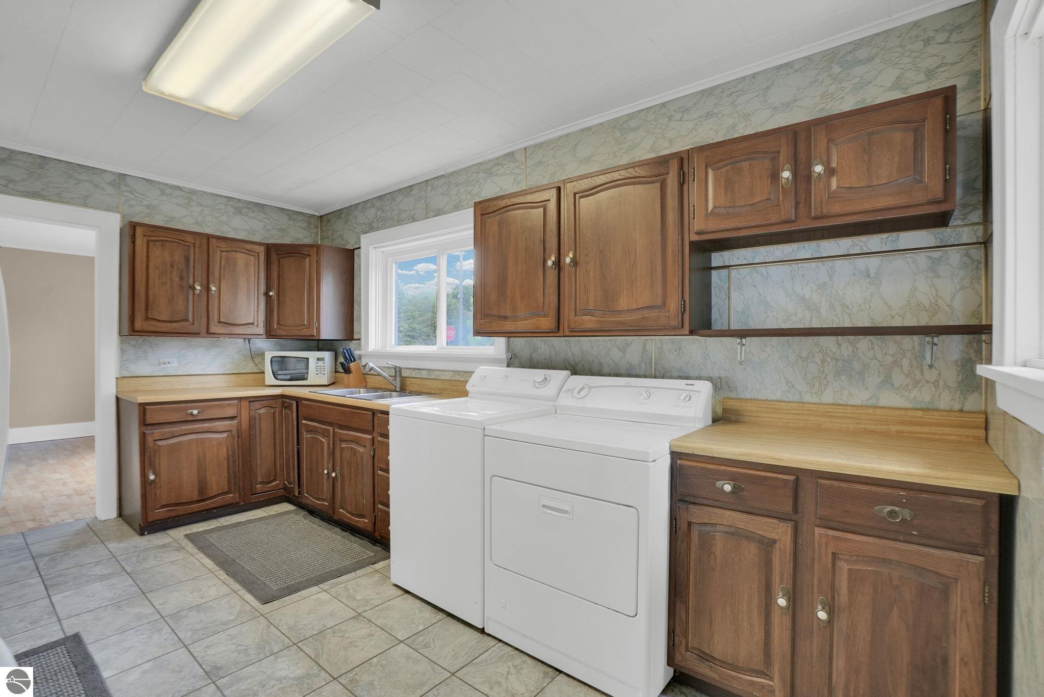 401 N Main Street, Lake City, MI 49651 — Photo 7