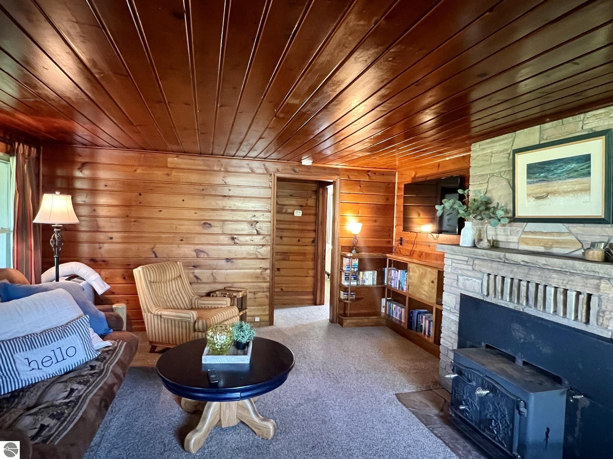 3325 N Us-23 N, Au Sable, MI 48750 — Photo 11