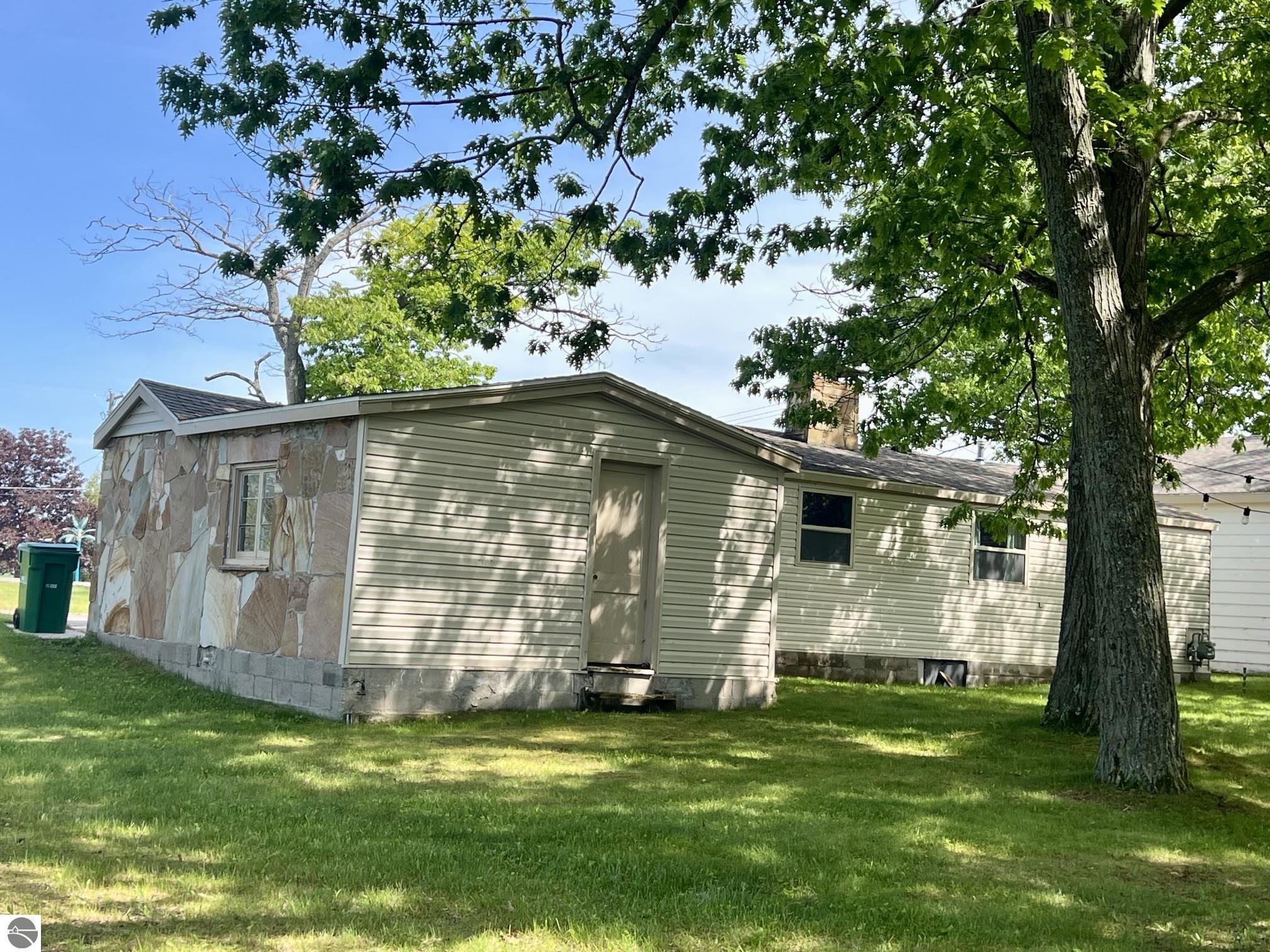 3325 N Us-23 N, Au Sable, MI 48750 — Photo 40