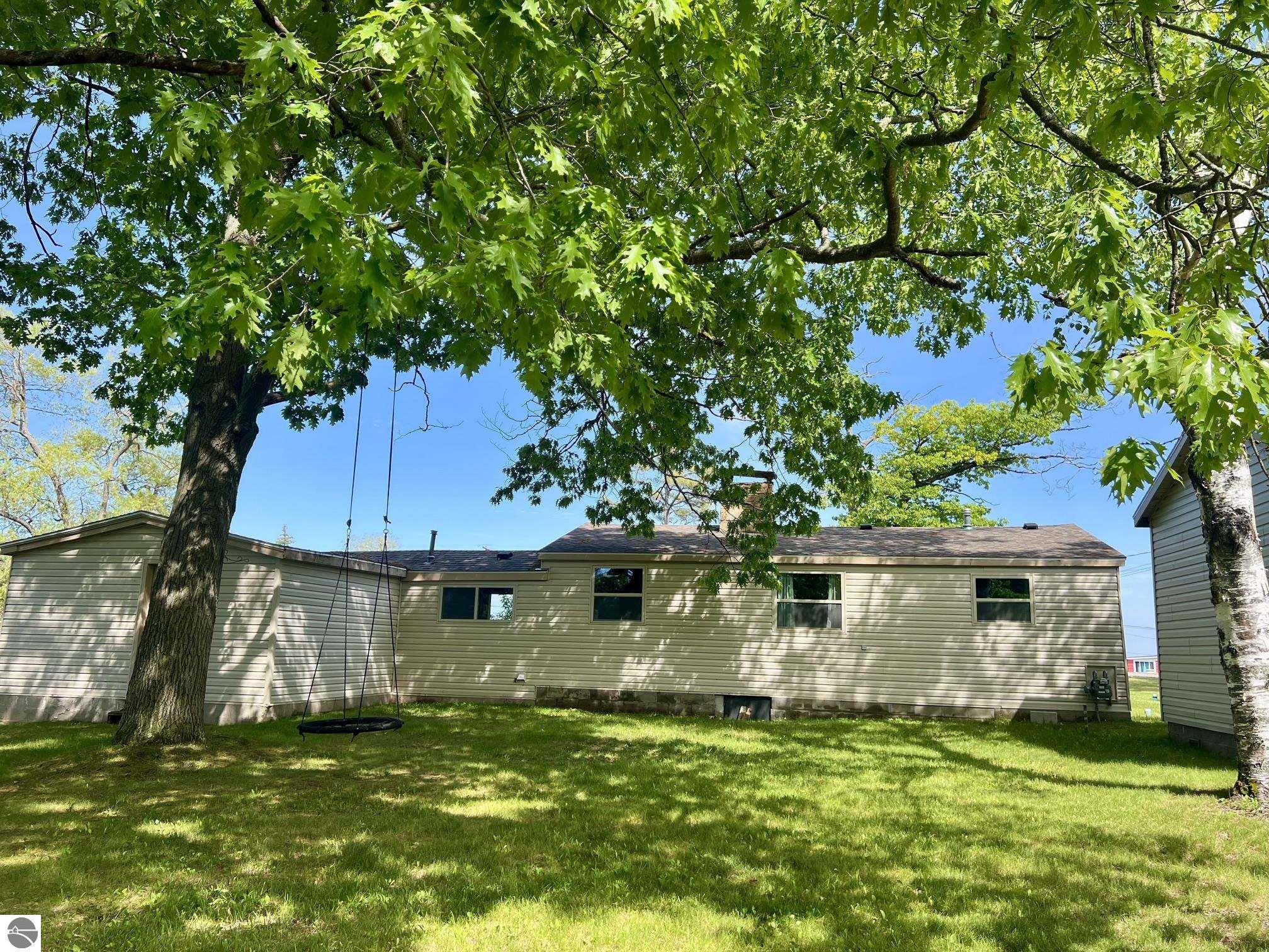 3325 N Us-23 N, Au Sable, MI 48750 — Photo 41