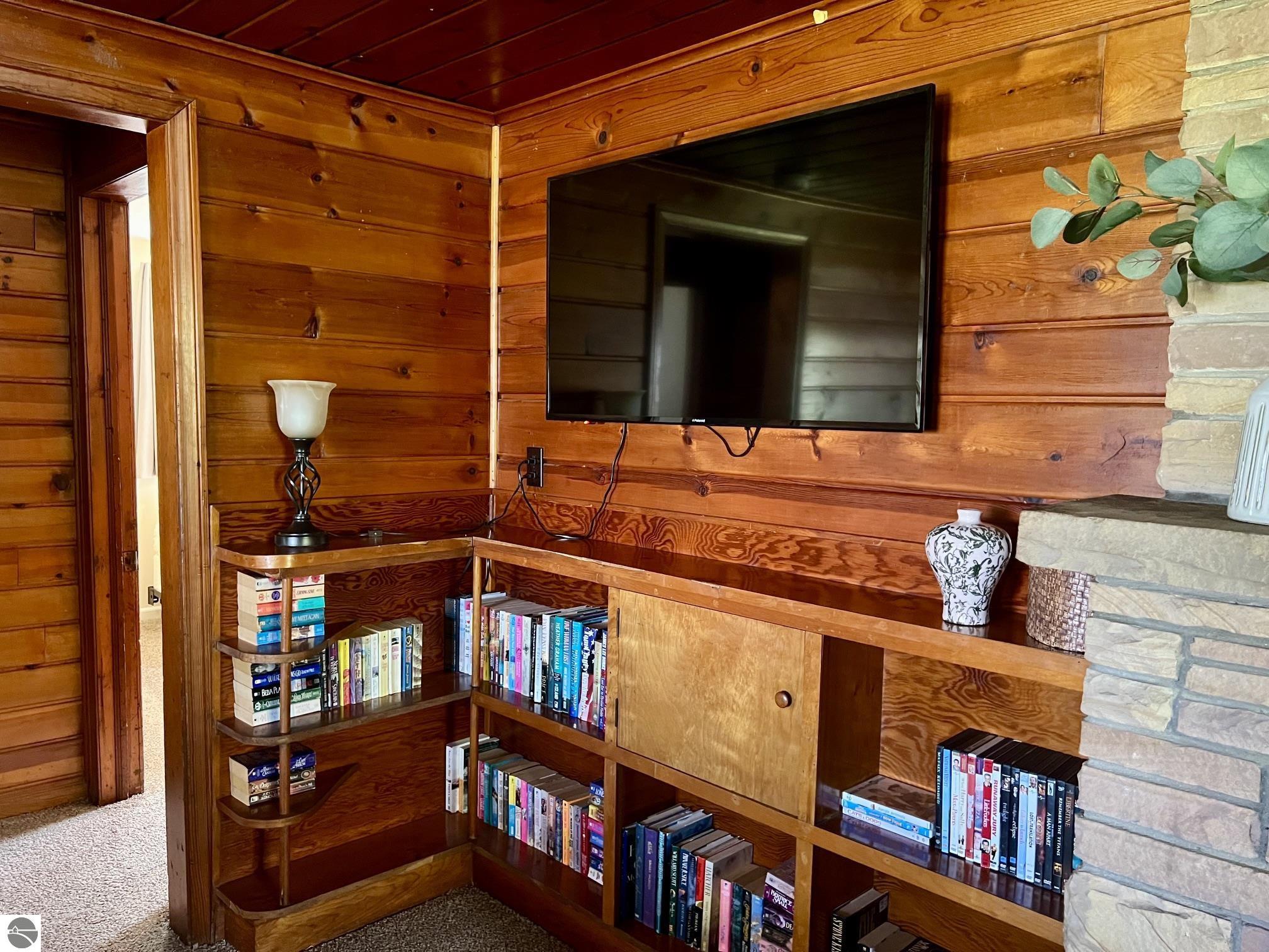 3325 N Us-23 N, Au Sable, MI 48750 — Photo 10