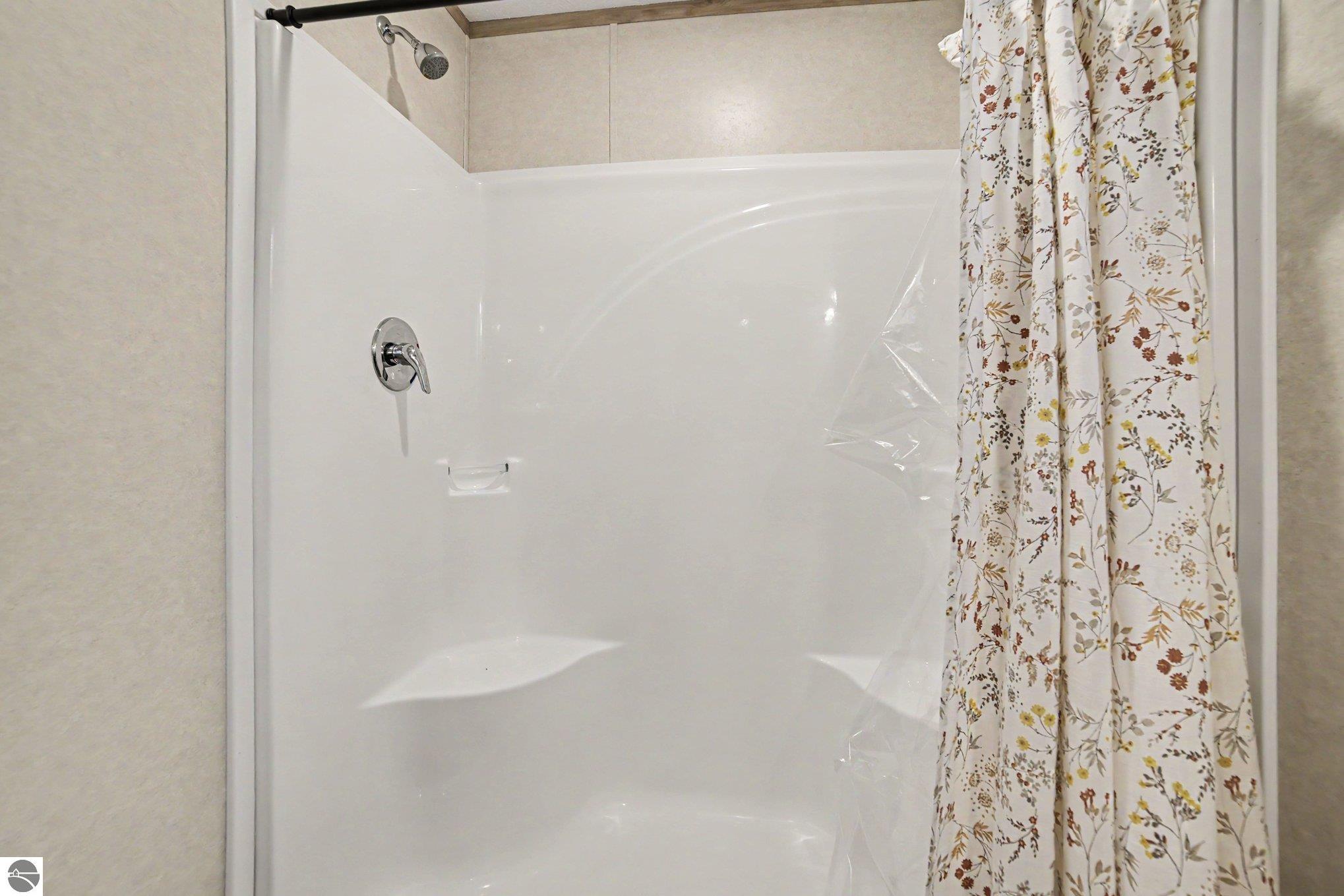 4390 W Seaman Road, Alma, MI 48801 — Photo 11