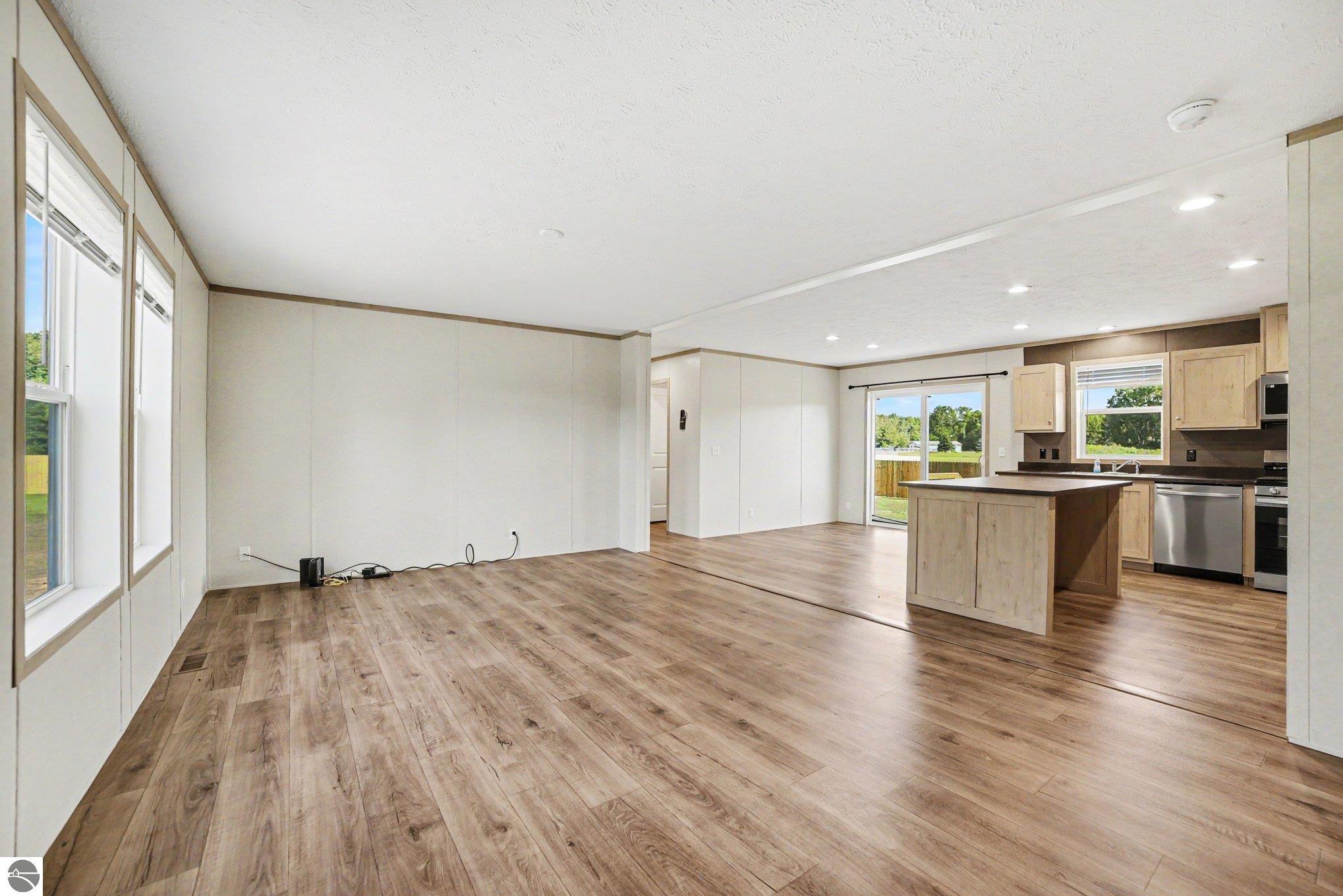 4390 W Seaman Road, Alma, MI 48801 — Photo 3