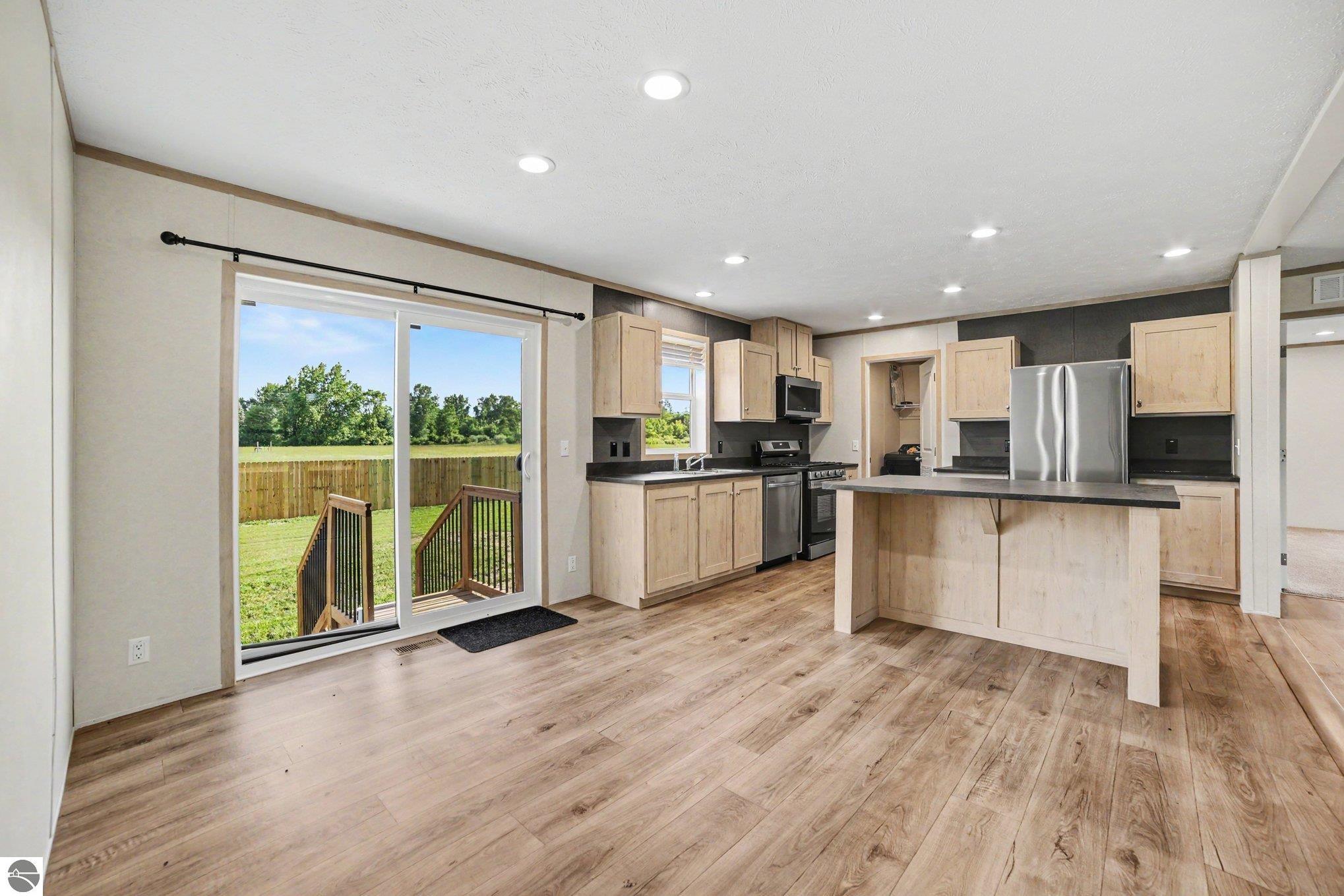 4390 W Seaman Road, Alma, MI 48801 — Photo 6