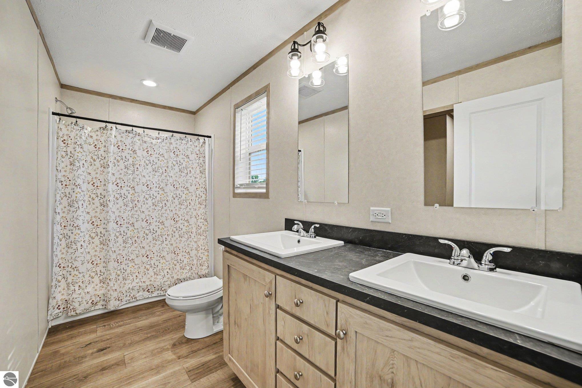 4390 W Seaman Road, Alma, MI 48801 — Photo 10