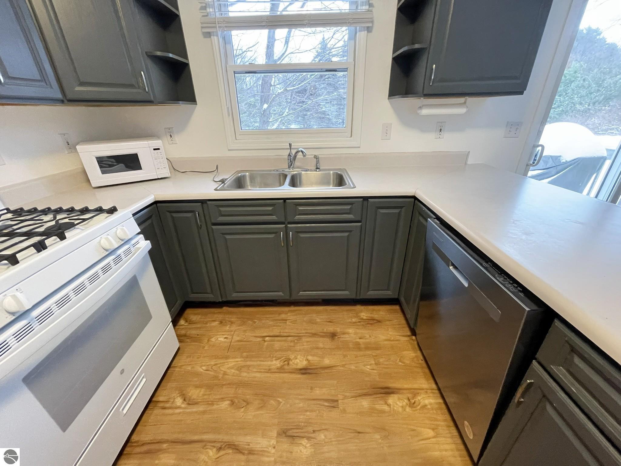 10511 Lake Of The Woods Road, Alden, MI 49612 — Photo 5