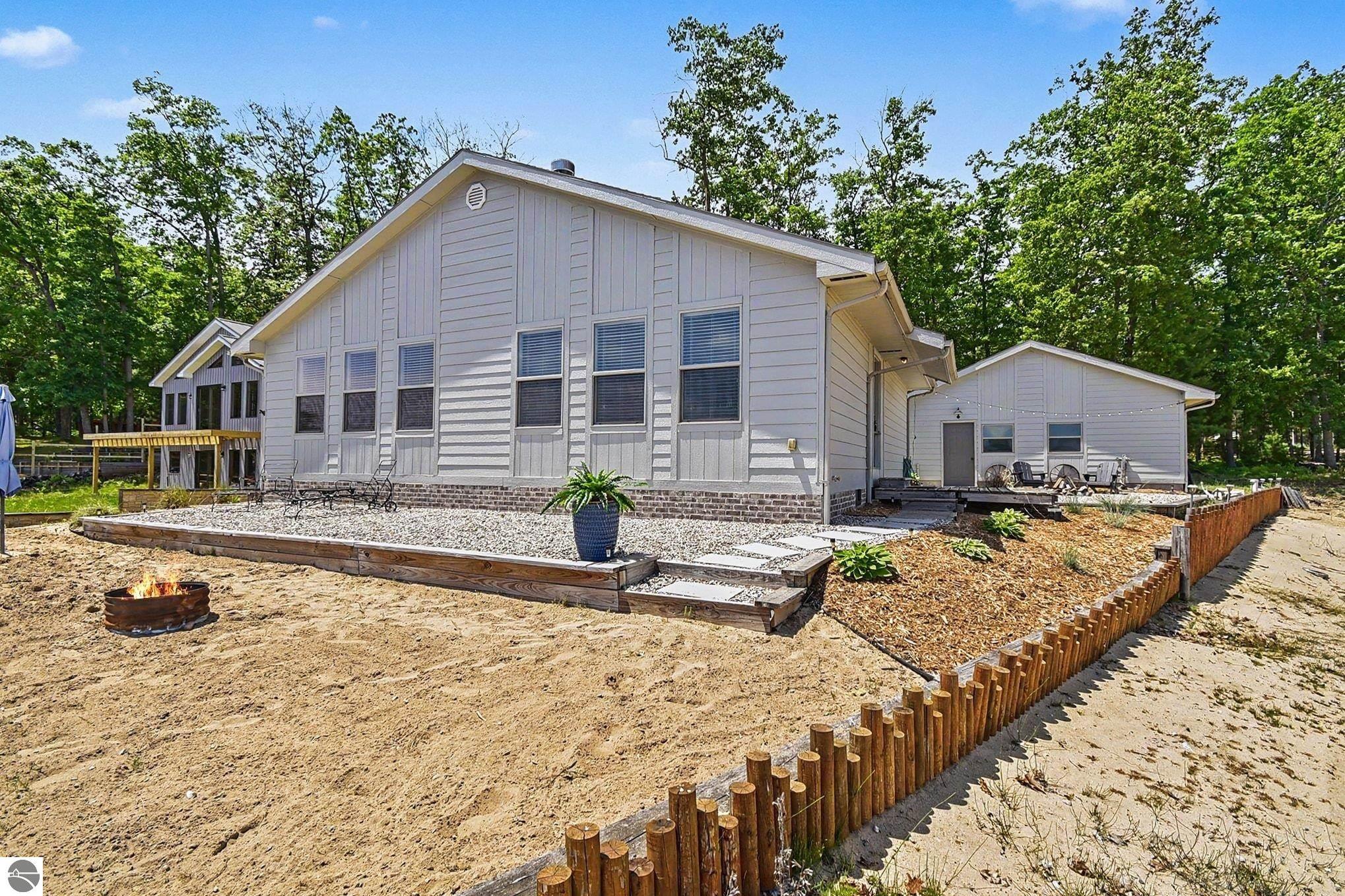 2280 Bliss Lane, National City, MI 48748
