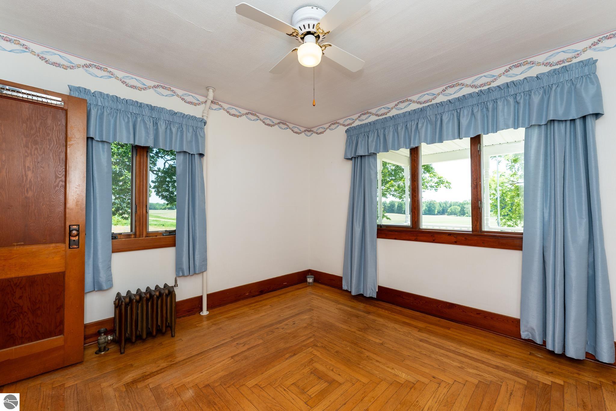 402 W Chapman Road, MI 48858 — Photo 25