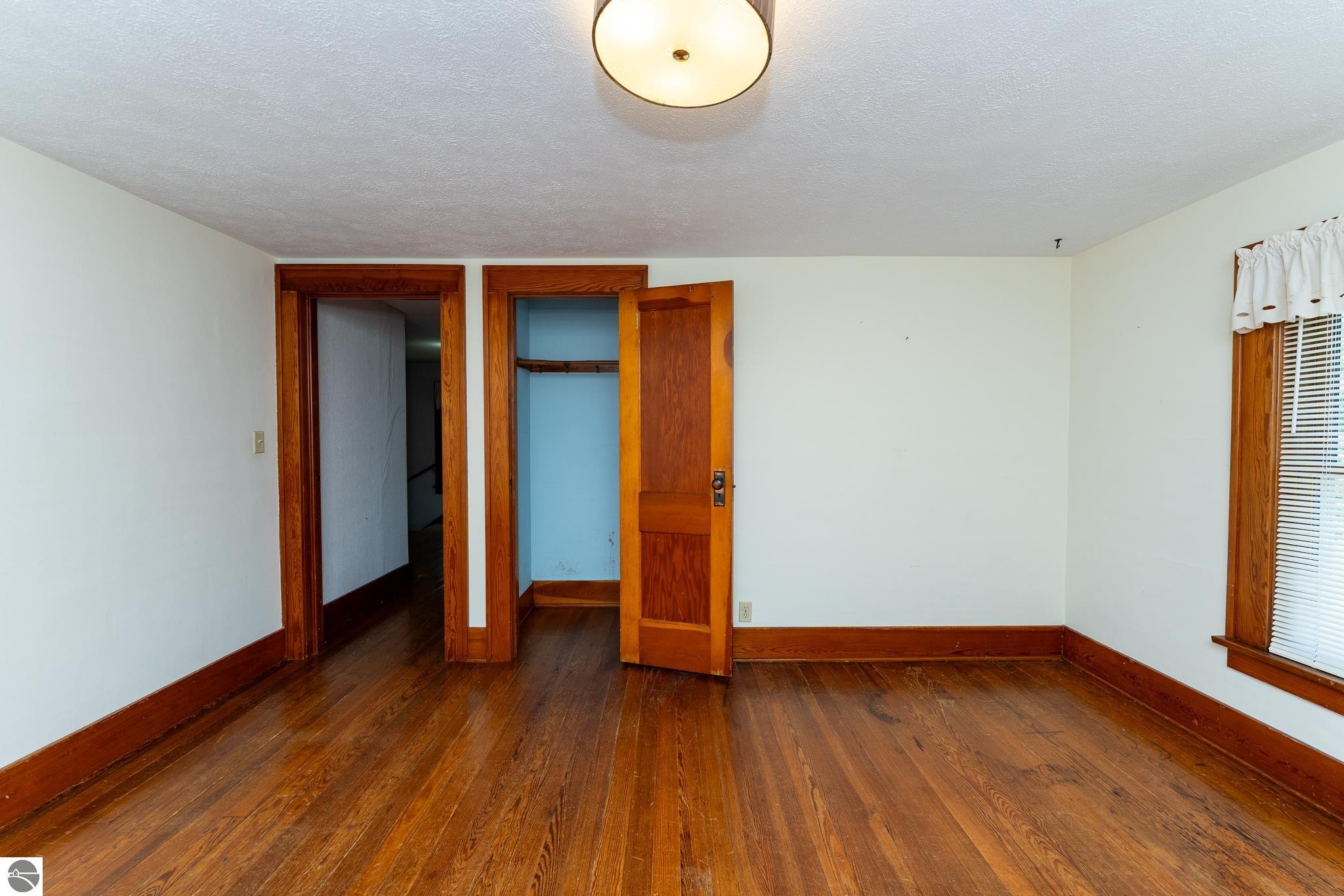 402 W Chapman Road, MI 48858 — Photo 32