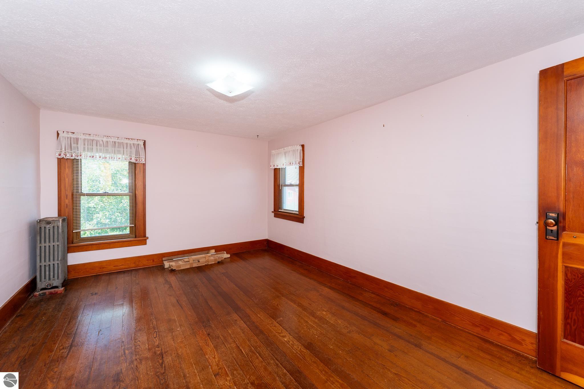 402 W Chapman Road, MI 48858 — Photo 34