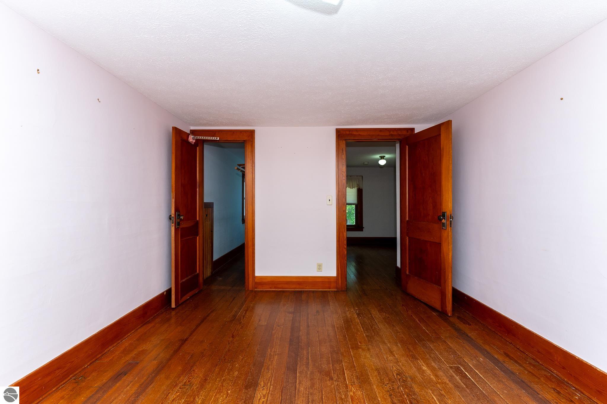 402 W Chapman Road, MI 48858 — Photo 36