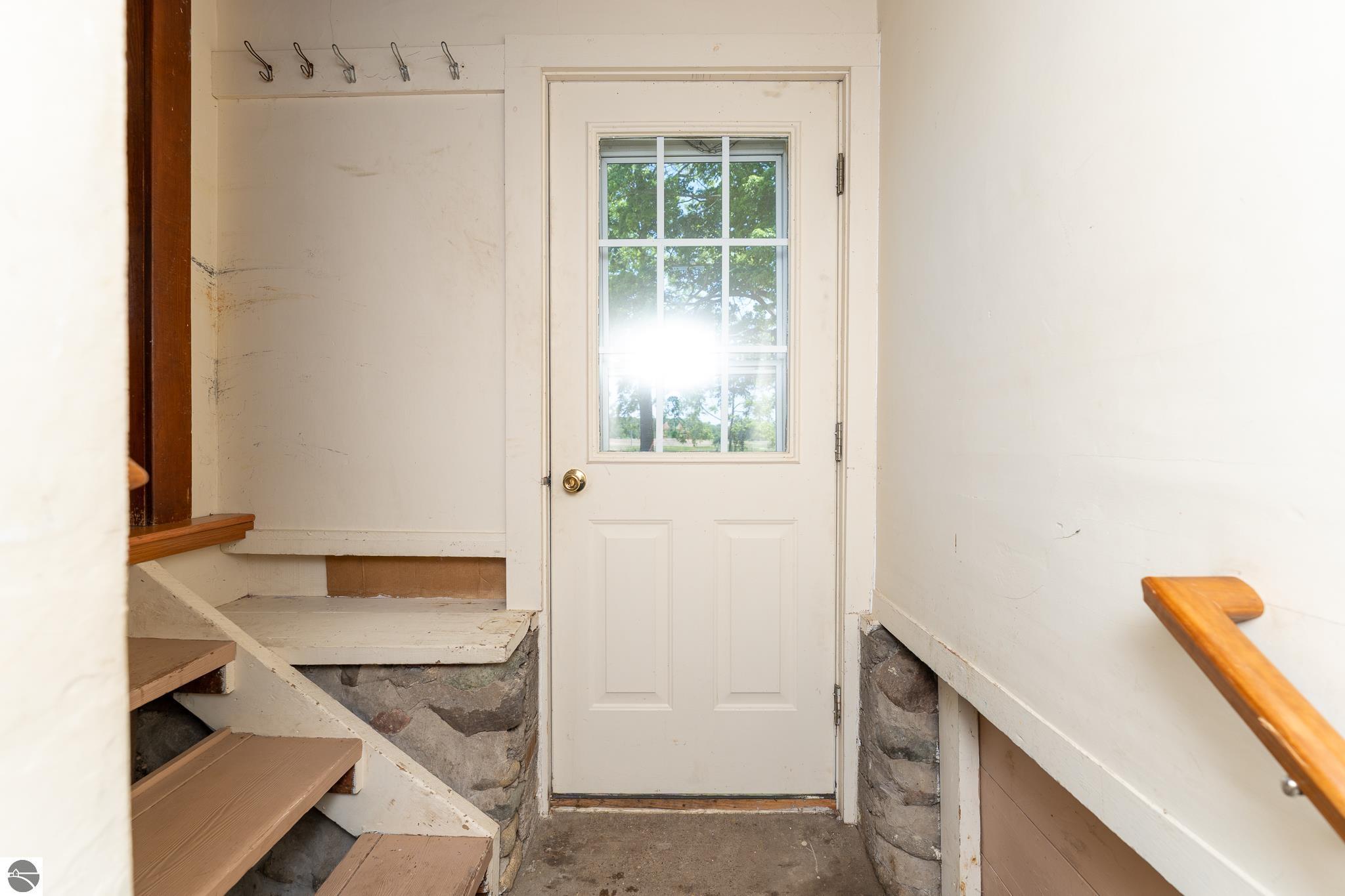 402 W Chapman Road, MI 48858 — Photo 46