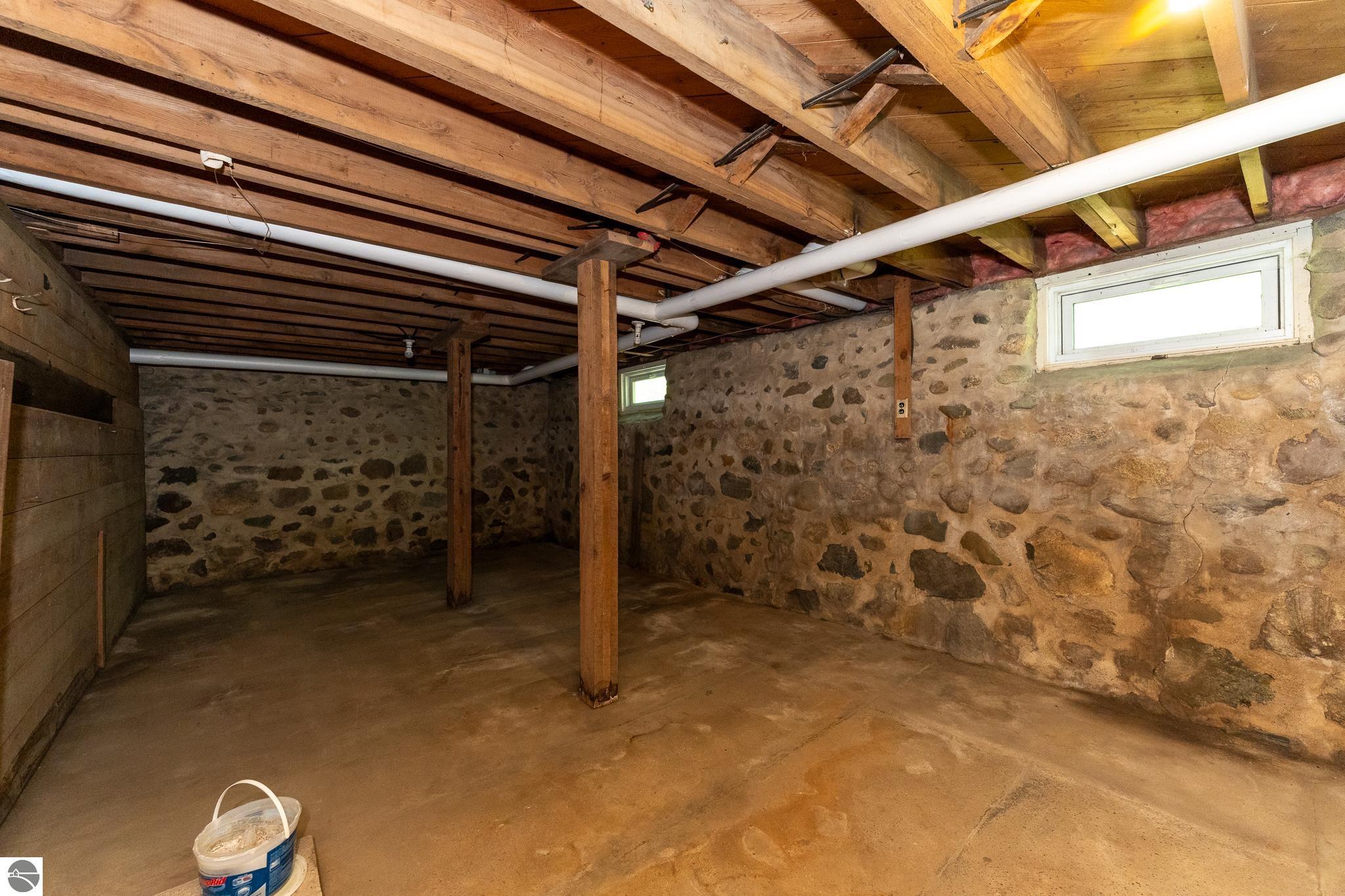 402 W Chapman Road, MI 48858 — Photo 49