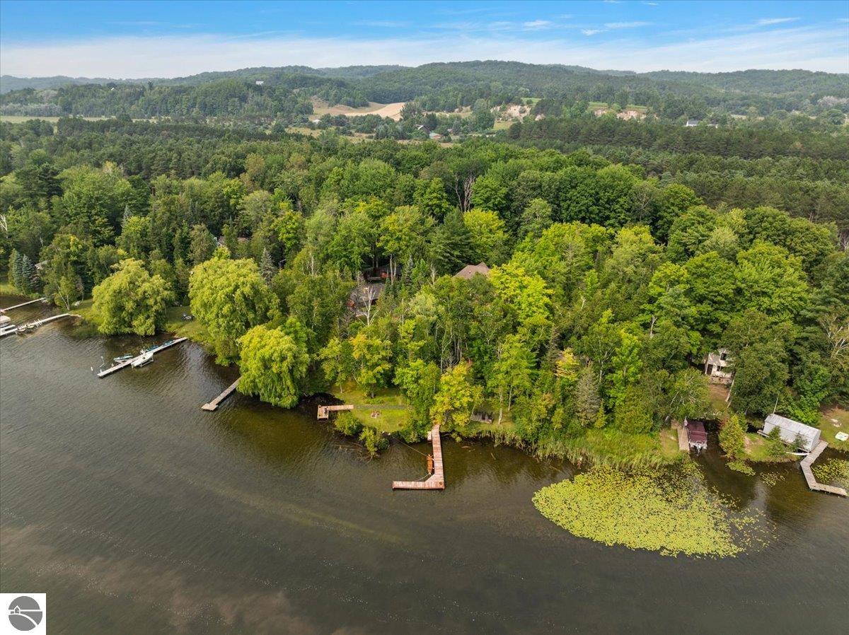 407 N Twin Pines Drive, Lake Leelanau, MI 49653 — Photo 70