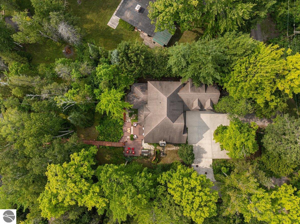 407 N Twin Pines Drive, Lake Leelanau, MI 49653 — Photo 72