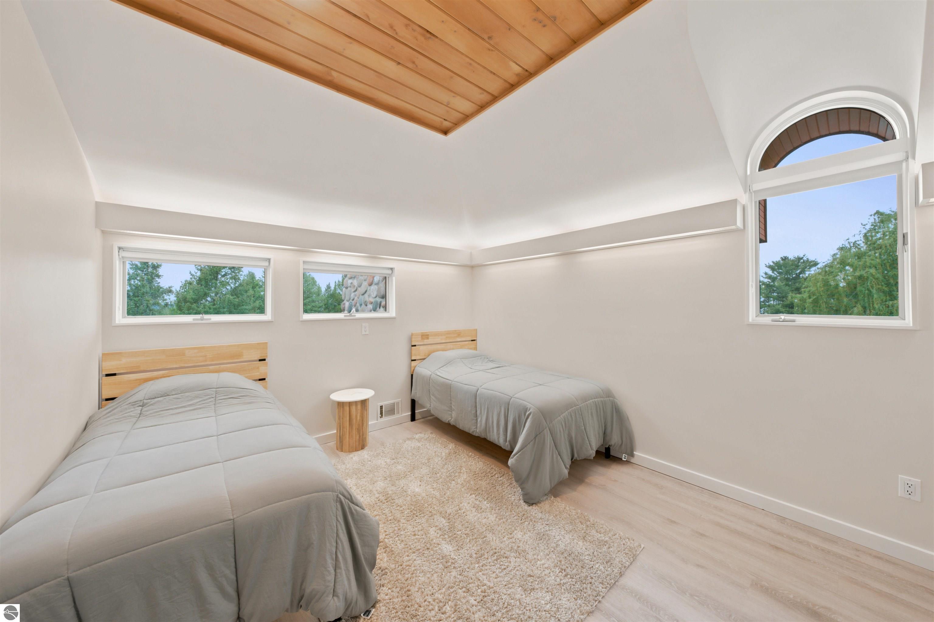 3333 Kirkridge Drive, Williamsburg, MI 49690 — Photo 34