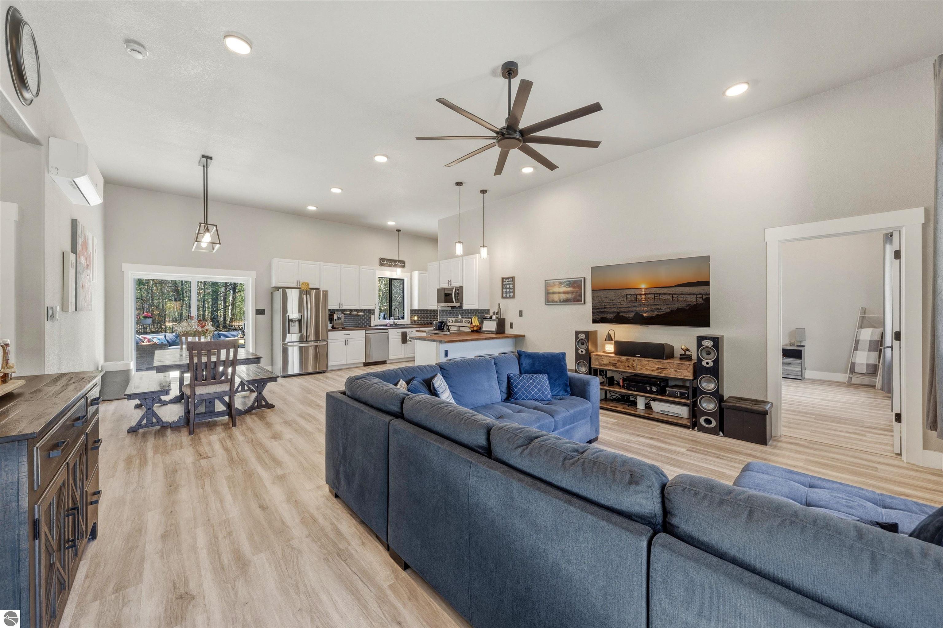 8006 Springwater Drive, Rapid City, MI 49676 — Photo 25