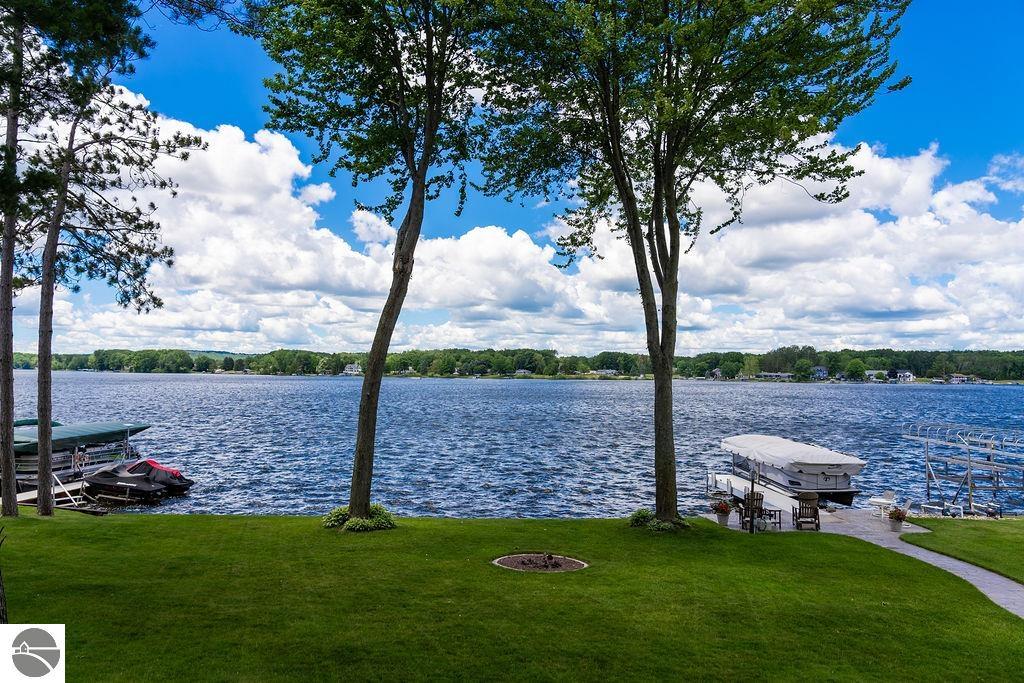 1056 Clubhouse Drive, Lake Isabella, MI 48893 — Photo 24