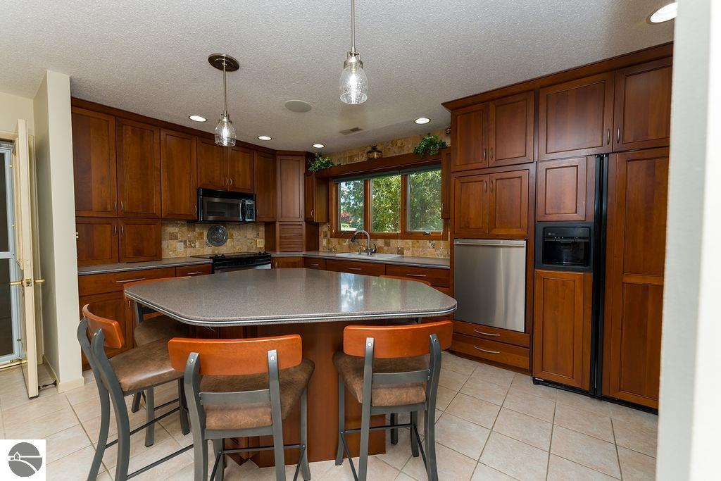 1056 Clubhouse Drive, Lake Isabella, MI 48893 — Photo 29