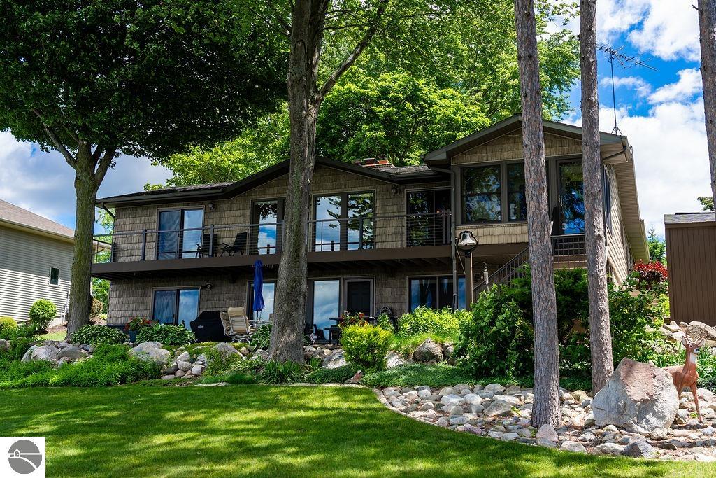 1056 Clubhouse Drive, Lake Isabella, MI 48893 — Photo 8