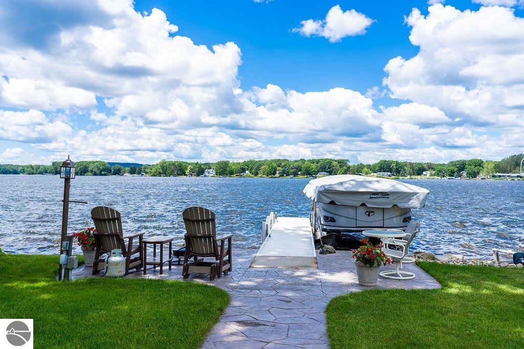 1056 Clubhouse Drive, Lake Isabella, MI 48893 — Photo 9
