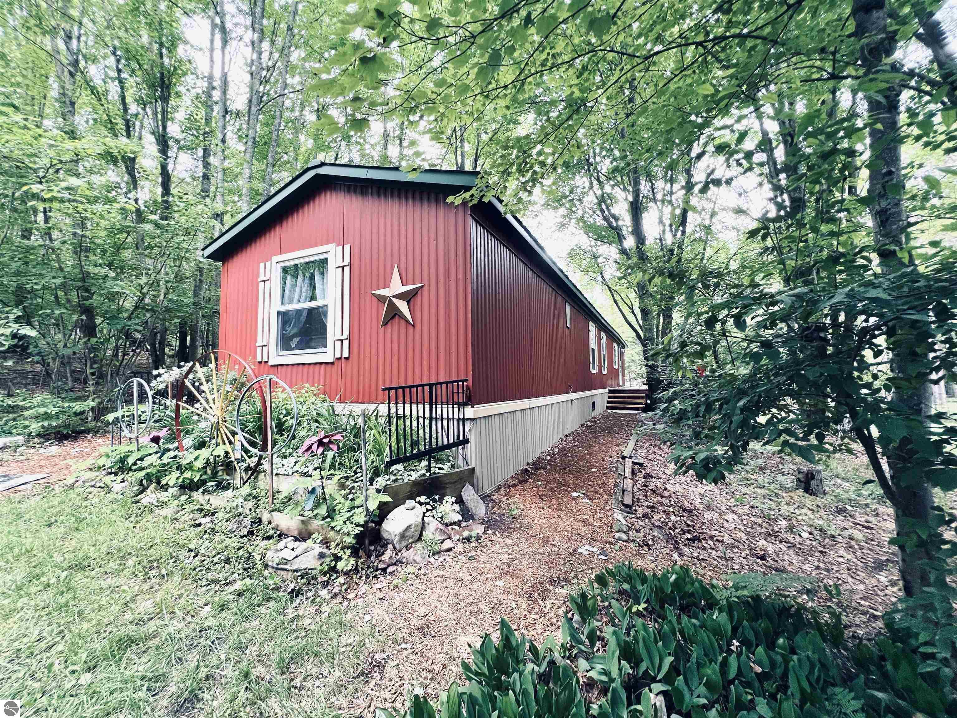 154 Hills Circle, Leroy, MI 49655 — Photo 4