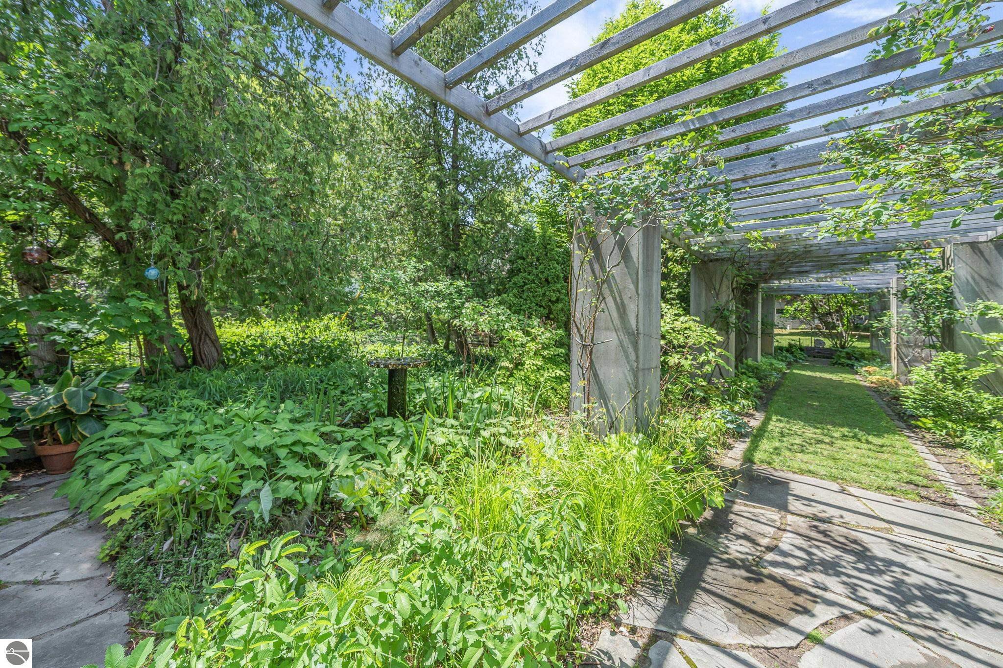 202 S Saint Joseph, Lake Leelanau, MI 49653 — Photo 68