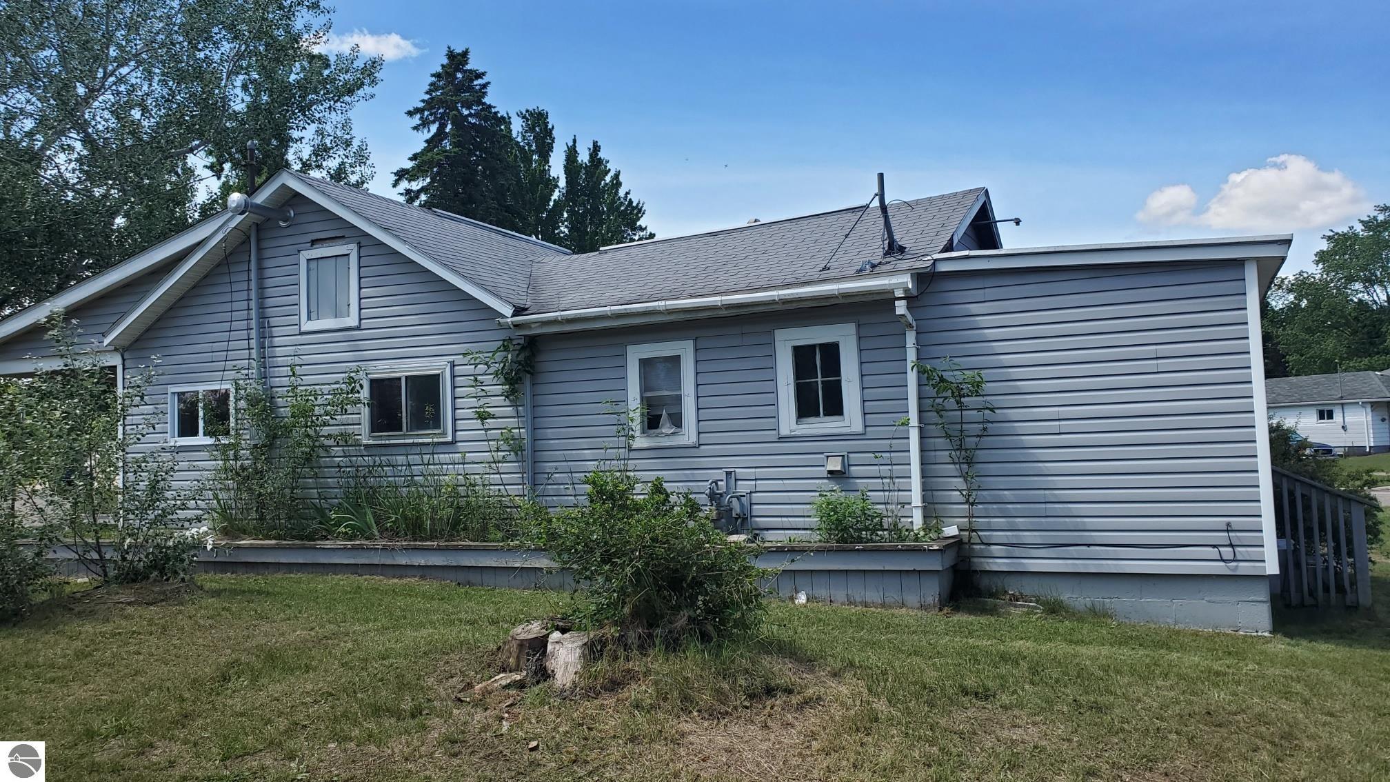 659 Prairie Street, Clare, MI 48617 — Photo 19