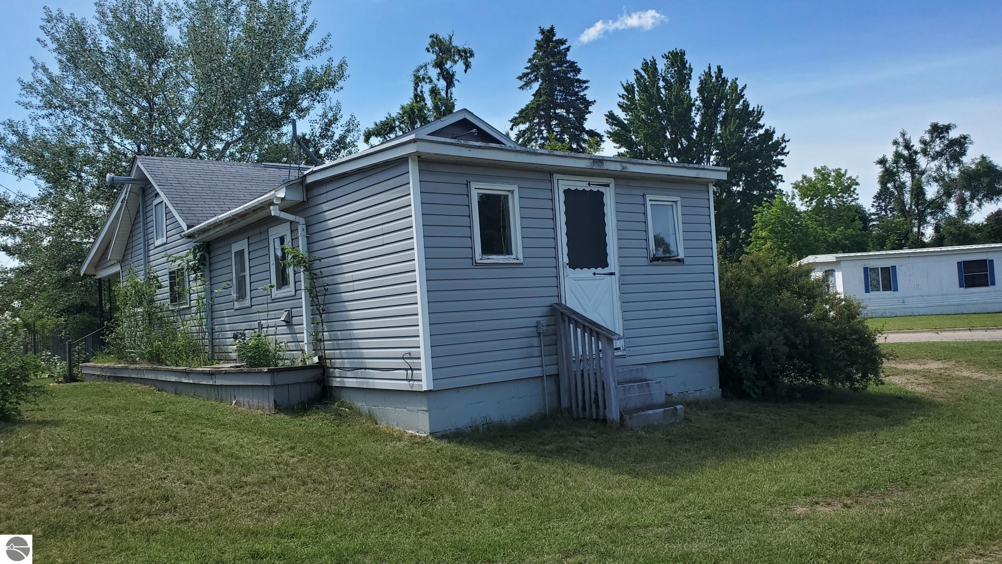 659 Prairie Street, Clare, MI 48617 — Photo 20