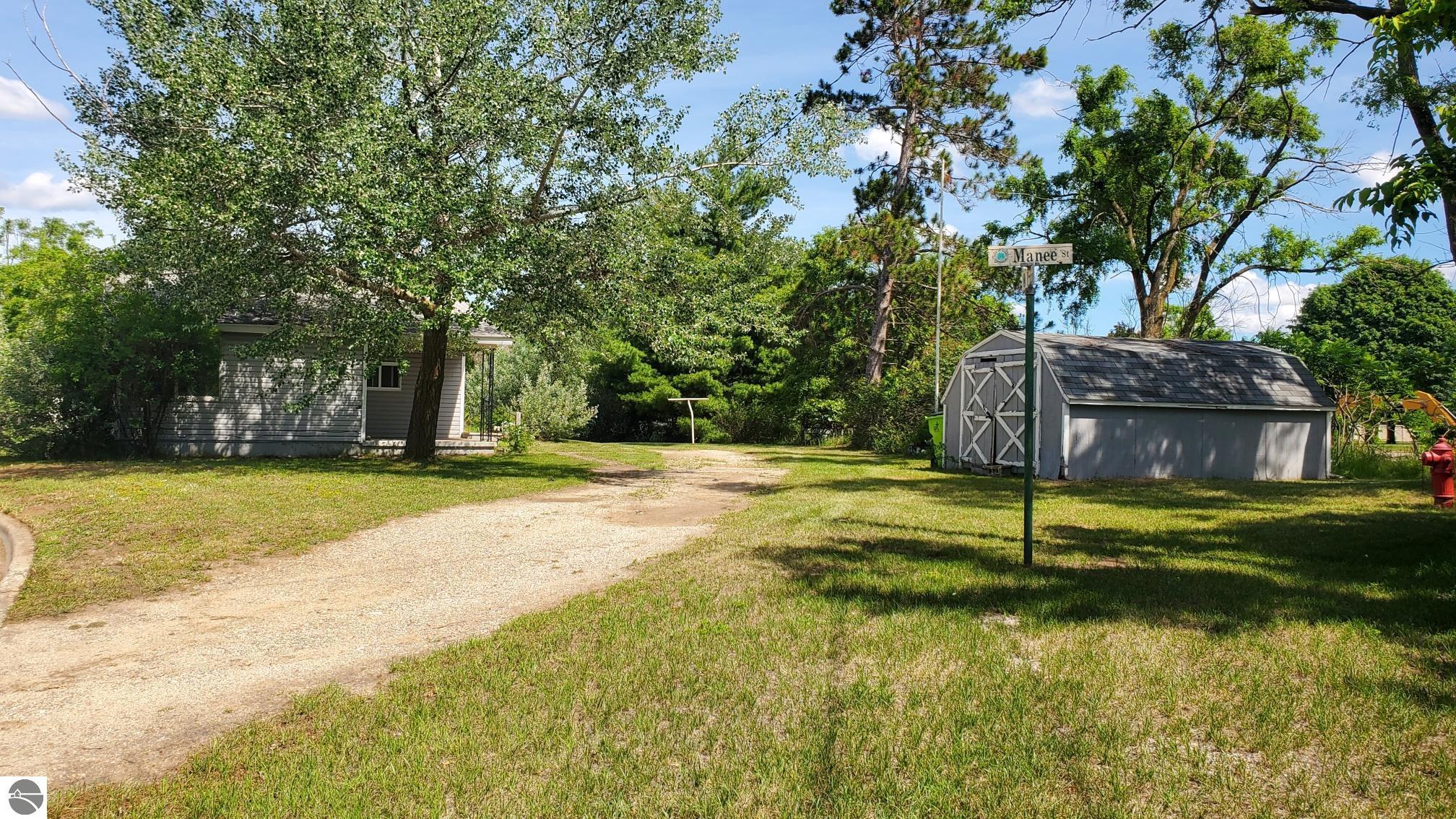 659 Prairie Street, Clare, MI 48617 — Photo 23