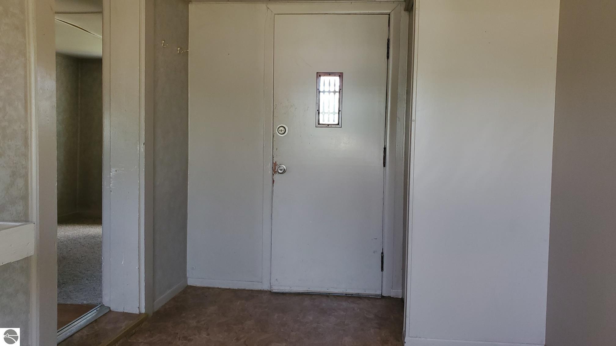659 Prairie Street, Clare, MI 48617 — Photo 24