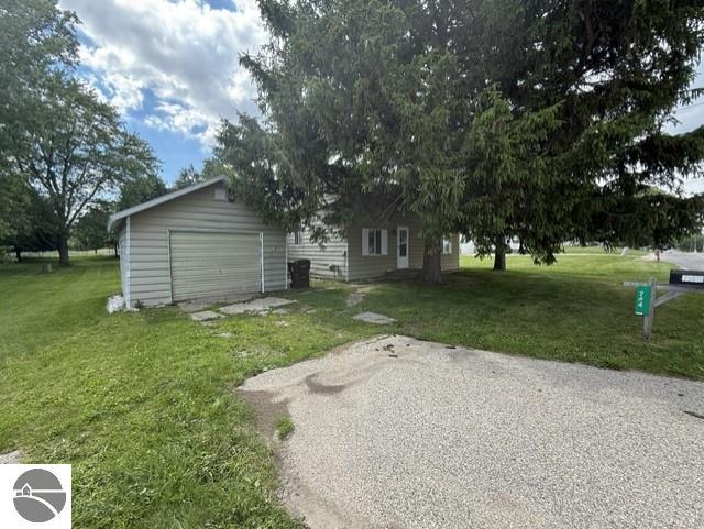 744 Saint Johns Street, Ithaca, MI 48847 — Photo 11