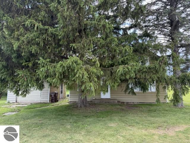 744 Saint Johns Street, Ithaca, MI 48847 — Photo 12