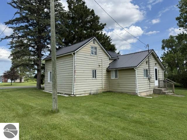 744 Saint Johns Street, Ithaca, MI 48847 — Photo 13