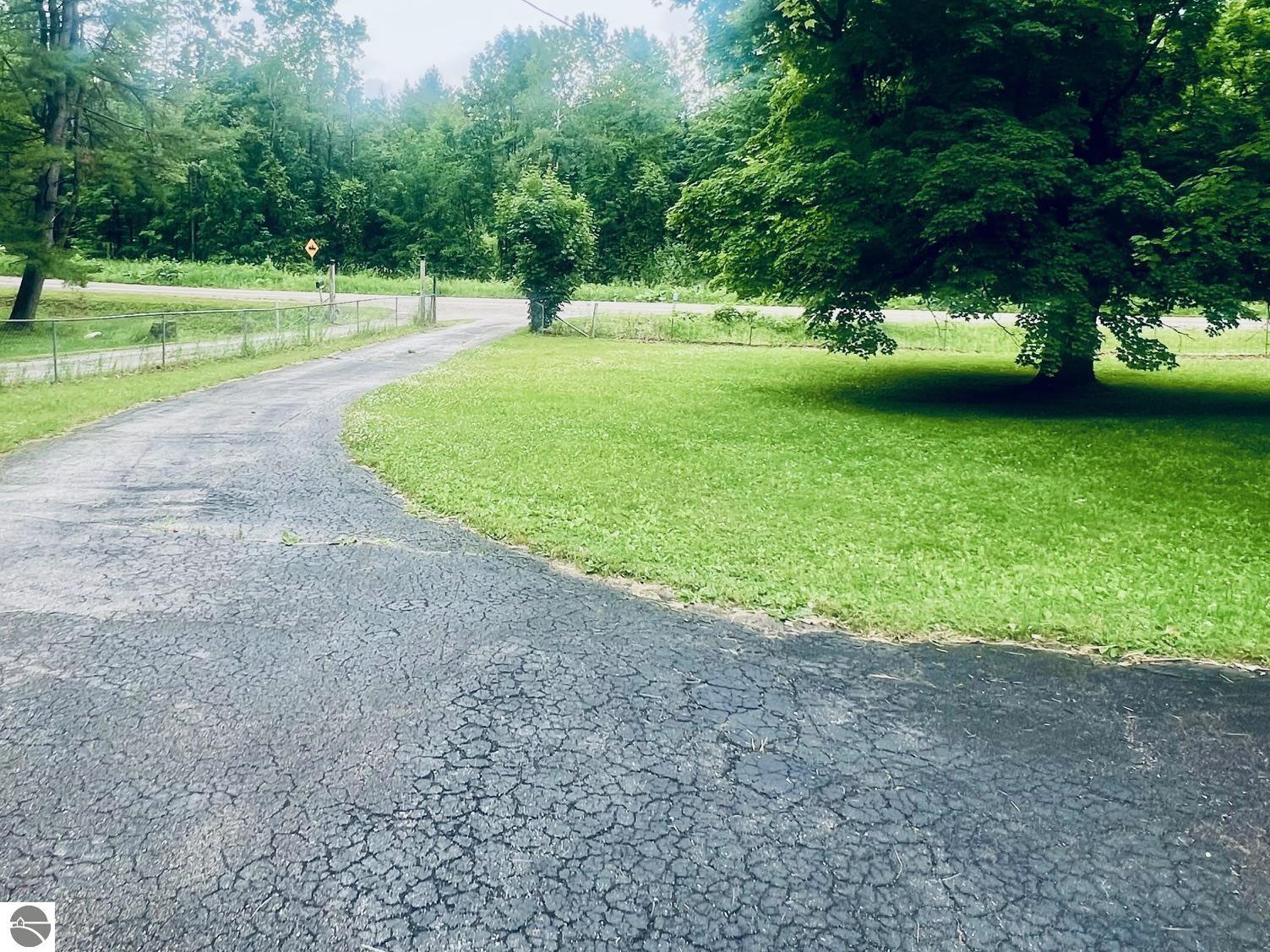 3208 S Healey Road, Glennie, MI 48737 — Photo 13