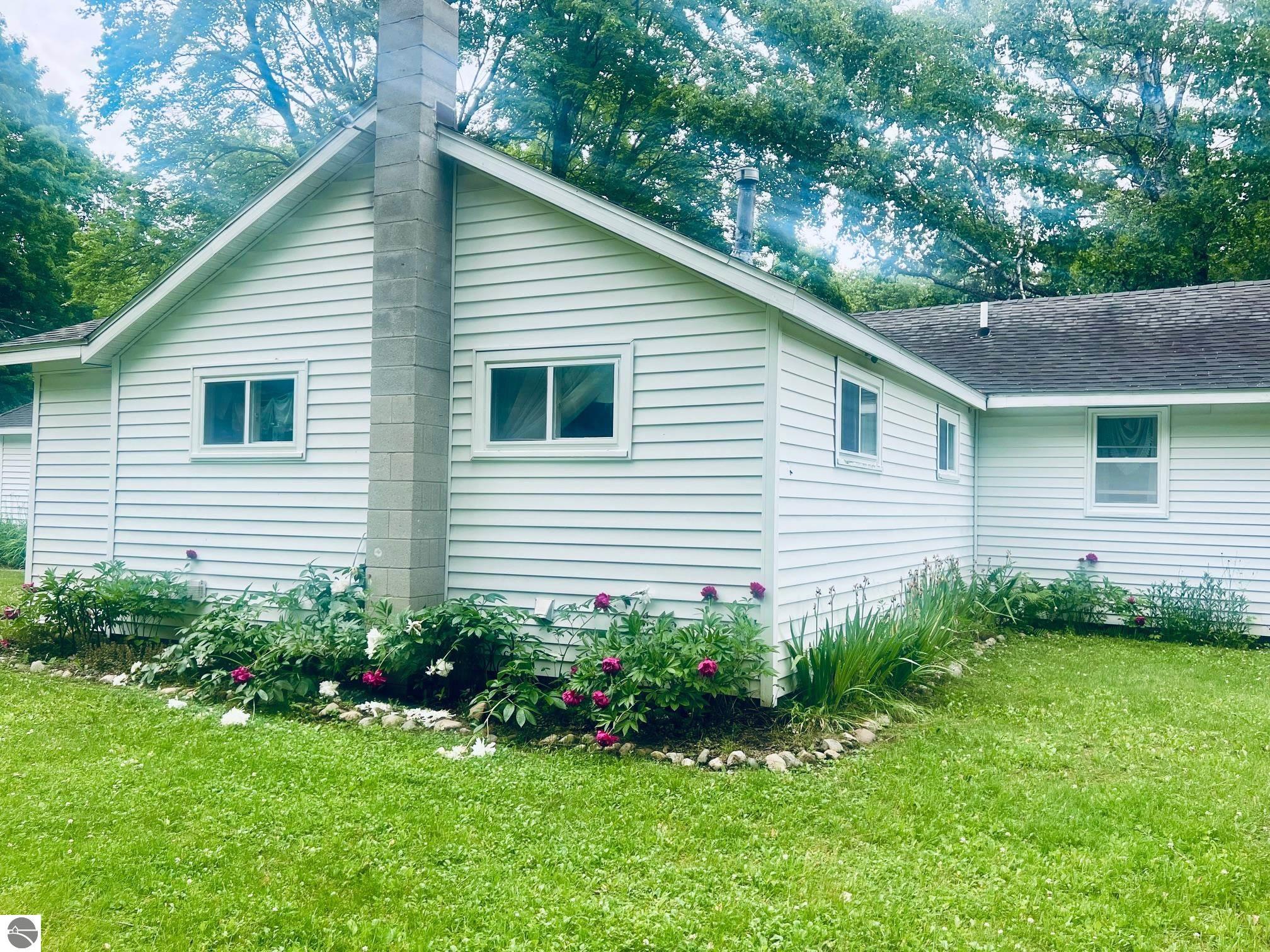 3208 S Healey Road, Glennie, MI 48737 — Photo 3