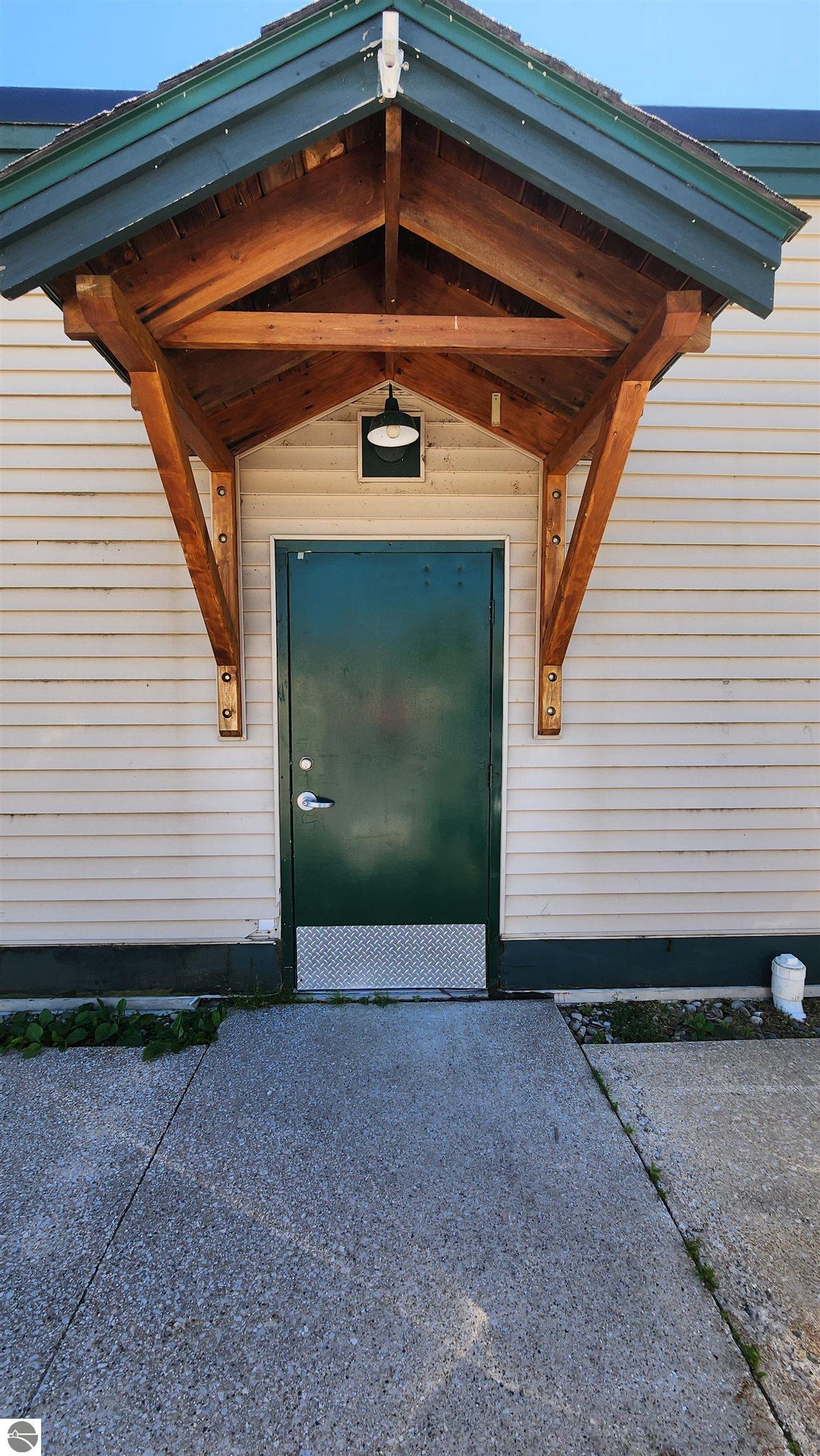 115 Ames Street, Elk Rapids, MI 49629 — Photo 18