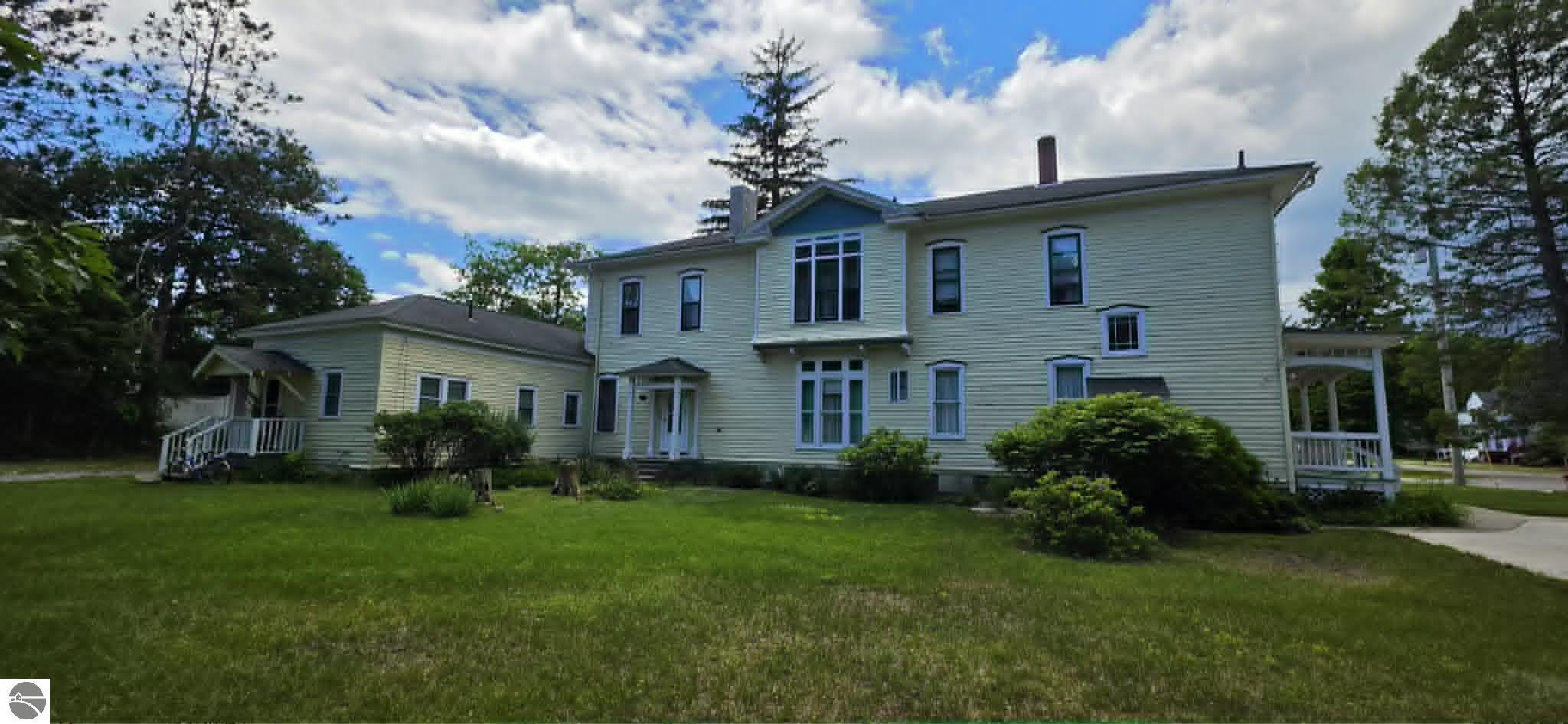 211 W State Street, East Tawas, MI 48730 — Photo 3
