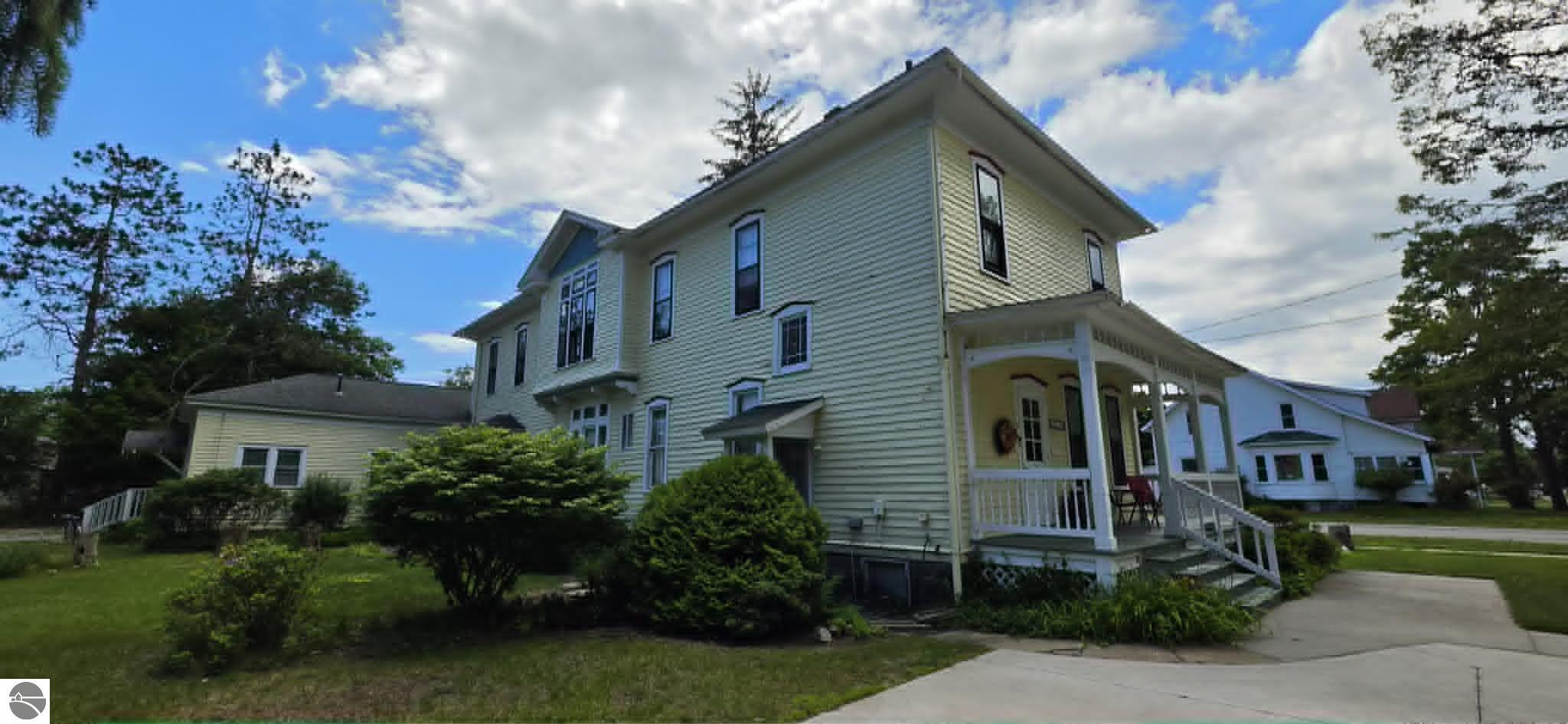 211 W State Street, East Tawas, MI 48730 — Photo 4