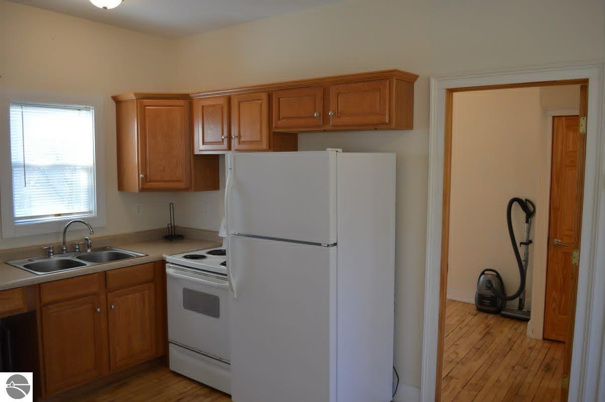 211 W State Street, East Tawas, MI 48730 — Photo 33