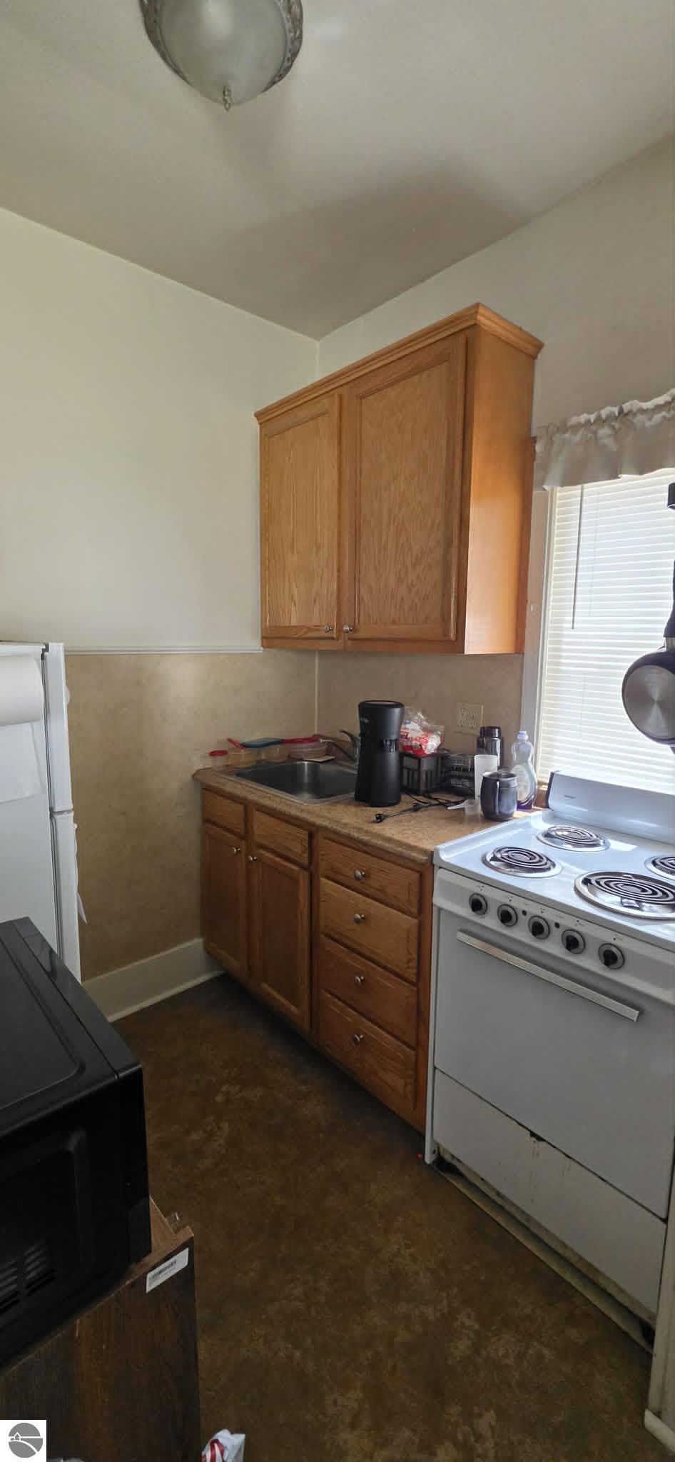 211 W State Street, East Tawas, MI 48730 — Photo 36